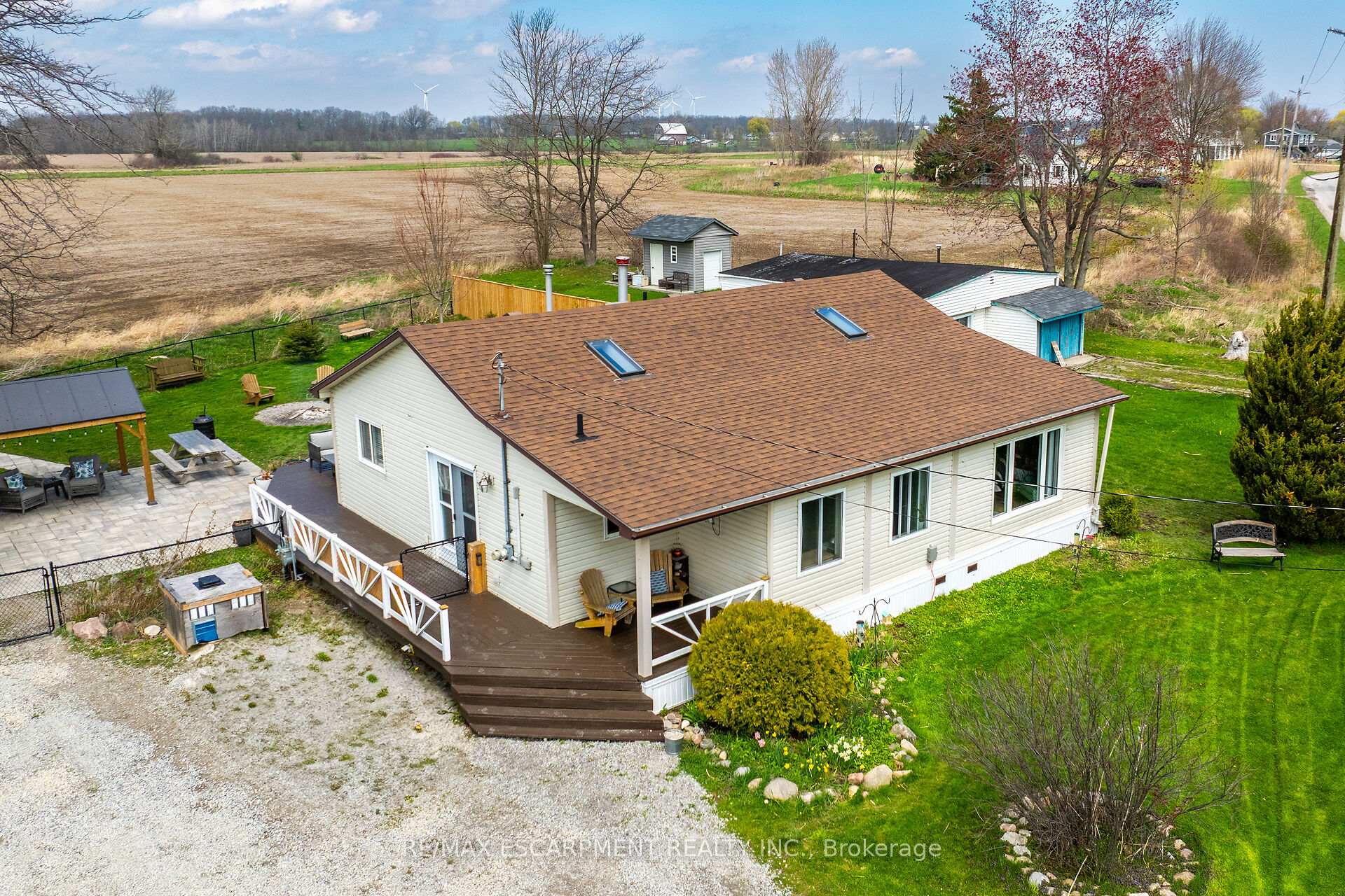 Front of 979 Southcoast Drive