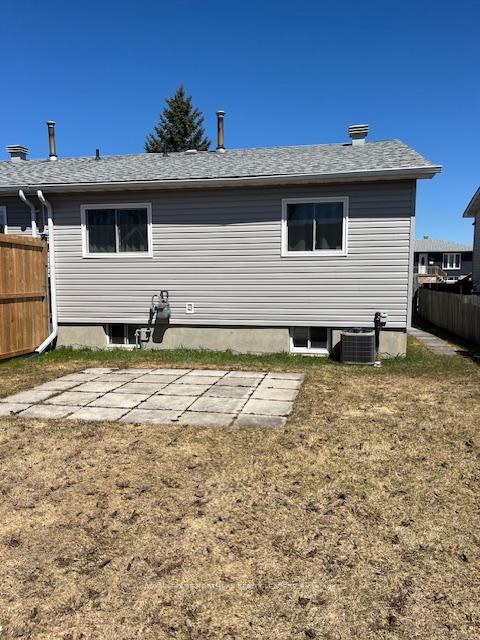 Photo 11 of 535 Couture Avenue, Timmins, TNW - Riverpark — HOMEH