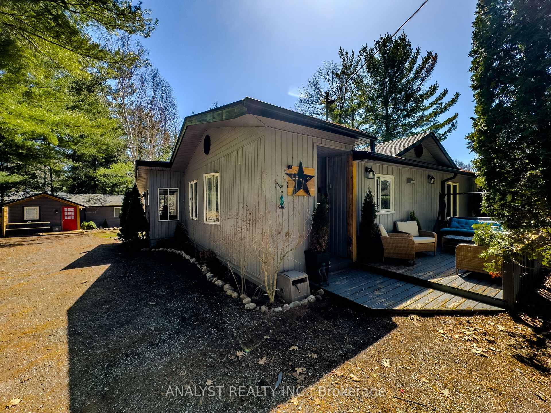 Photo 1 of 37 Lindale Avenue, Tiny, Lafontaine — HOMEH