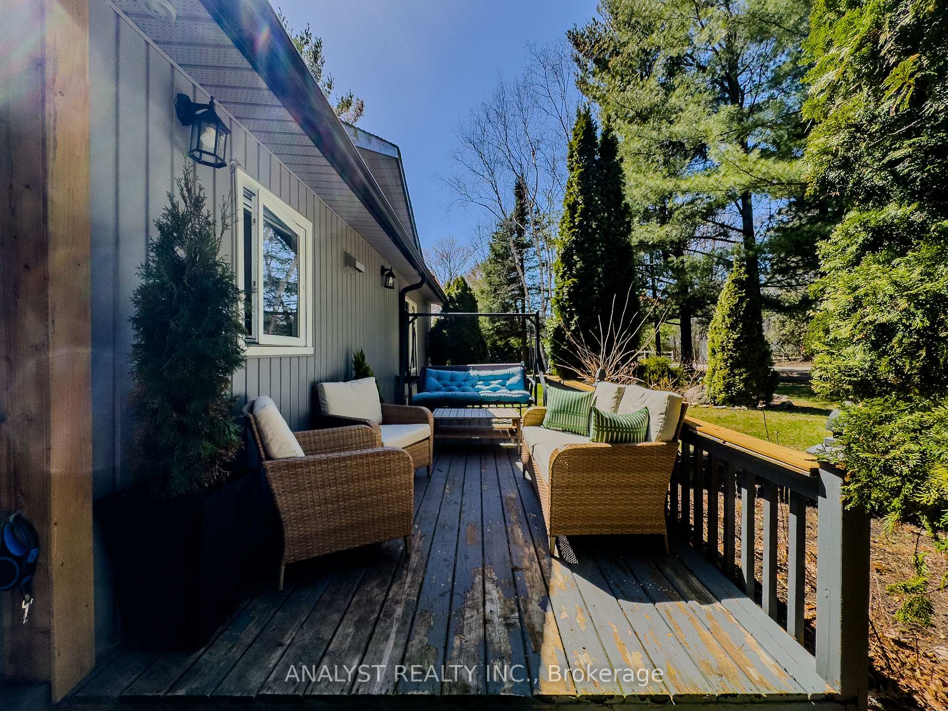 Photo 10 of 37 Lindale Avenue, Tiny, Lafontaine — HOMEH