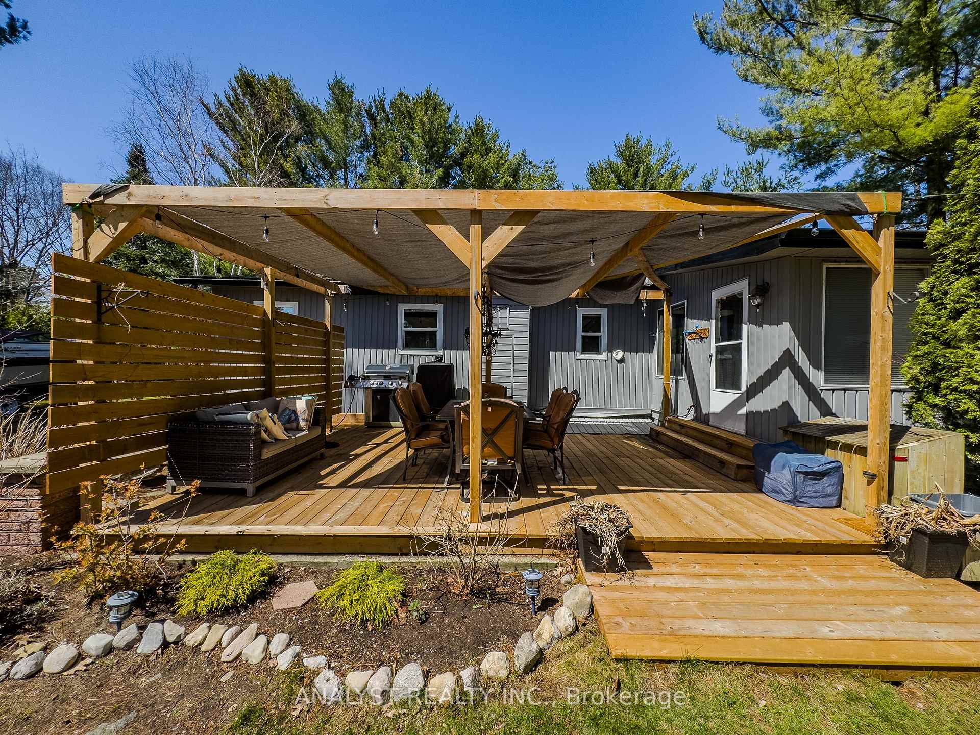 Photo 13 of 37 Lindale Avenue, Tiny, Lafontaine — HOMEH