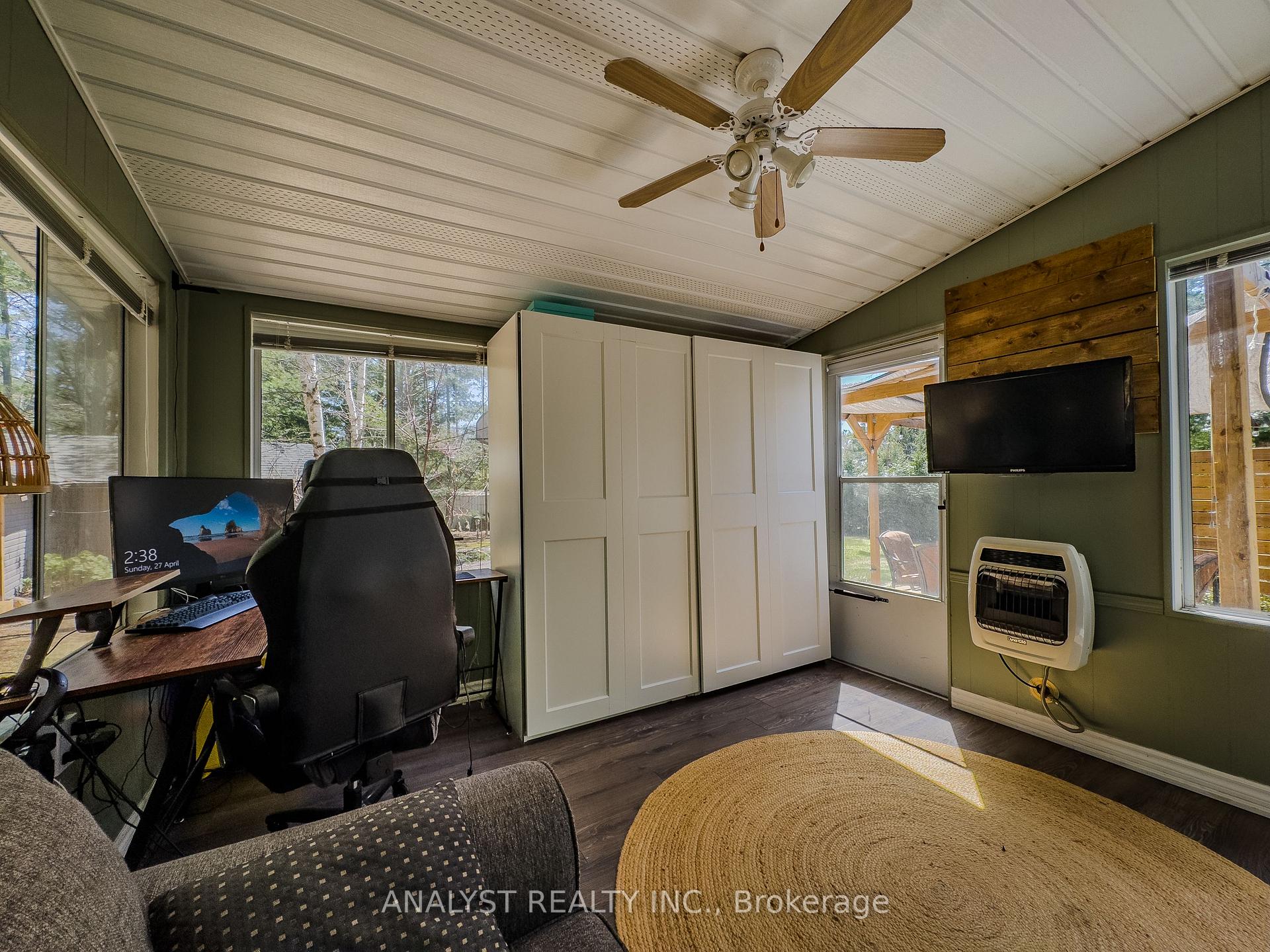 Photo 11 of 37 Lindale Avenue, Tiny, Lafontaine — HOMEH
