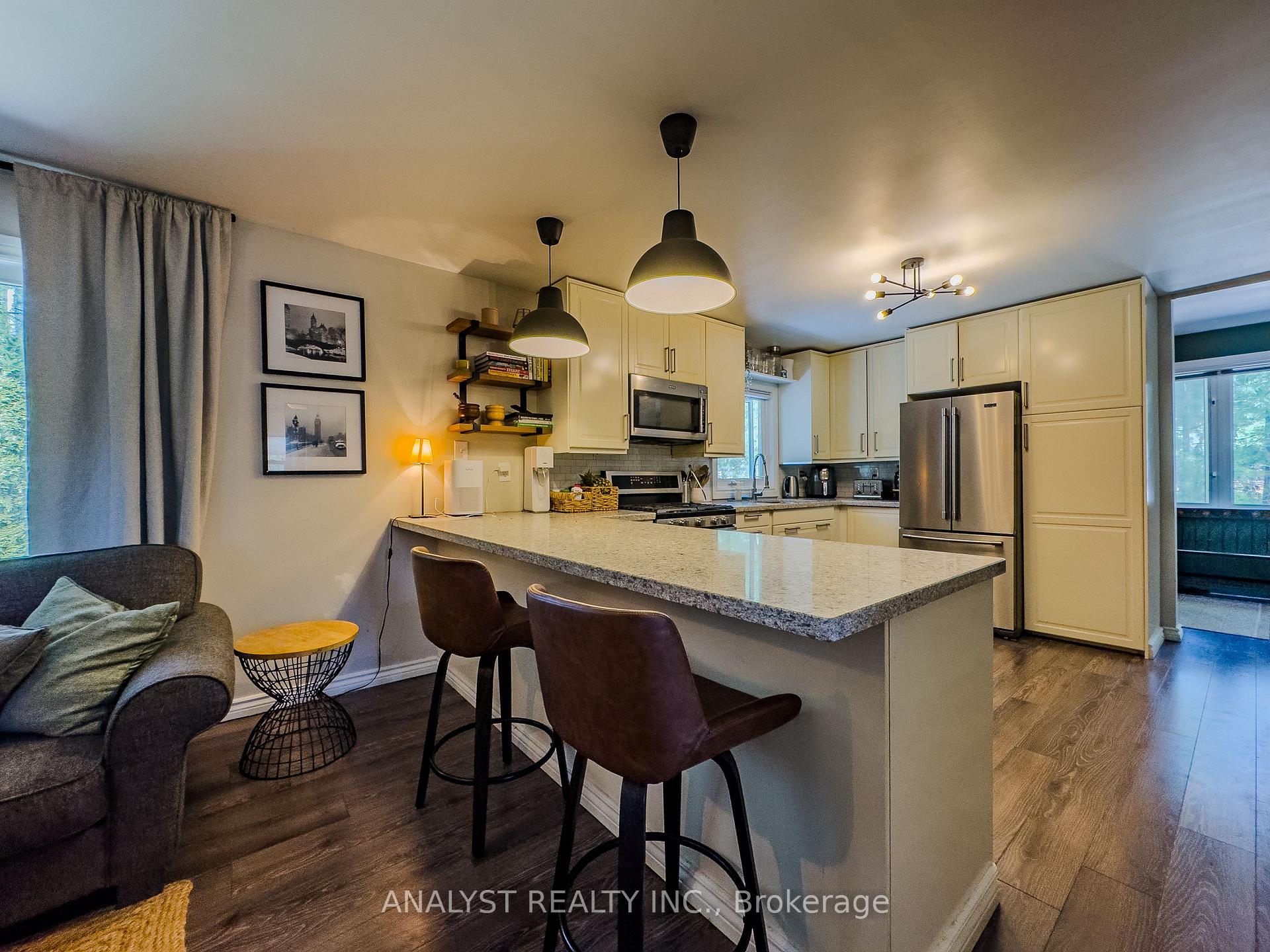 Photo 20 of 37 Lindale Avenue, Tiny, Lafontaine — HOMEH