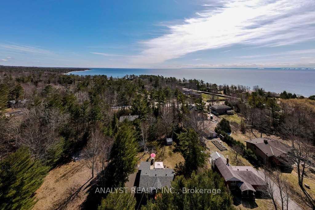 Photo 3 of 37 Lindale Avenue, Tiny, Lafontaine — HOMEH