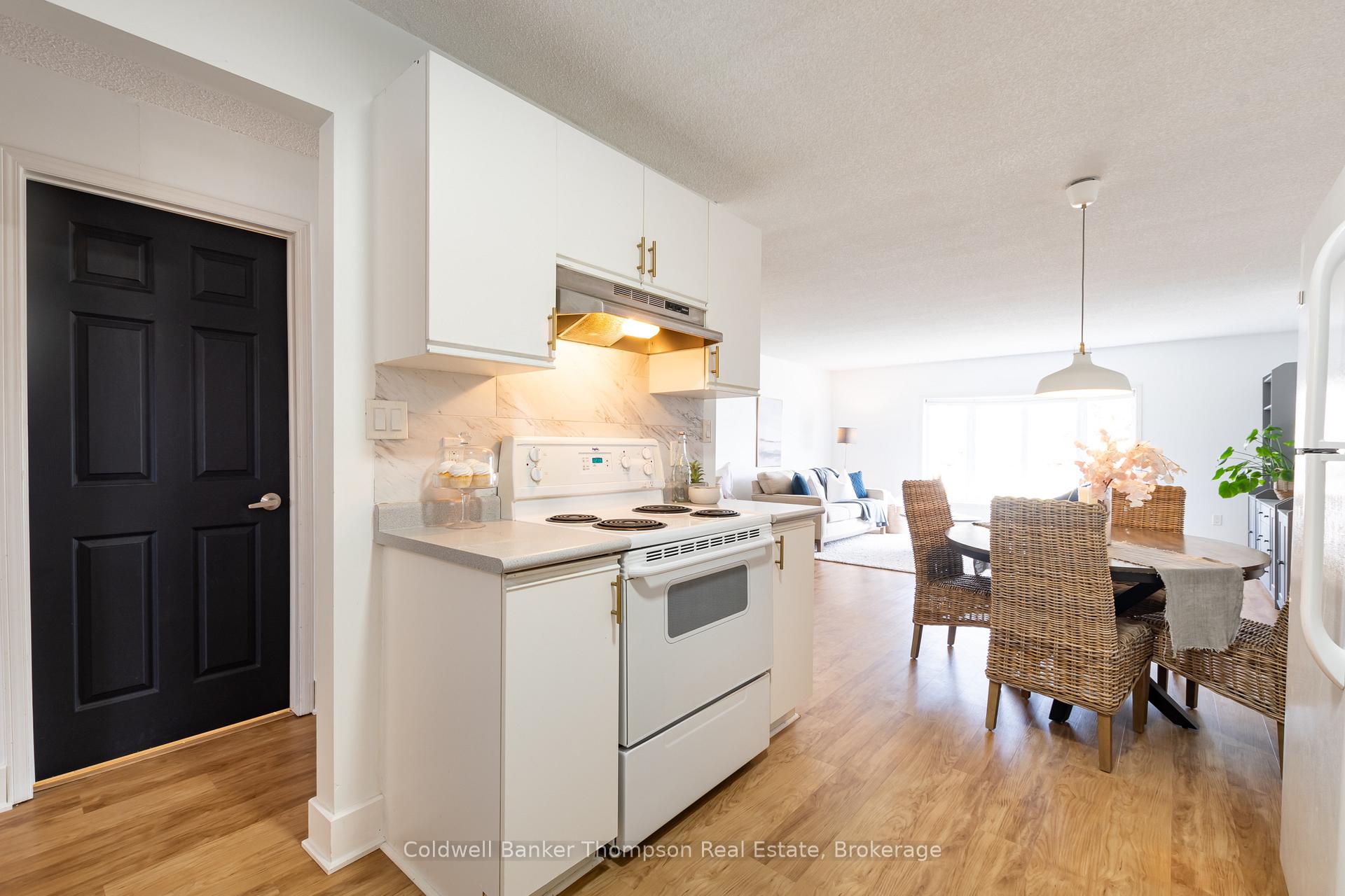 Photo 5 of 14 Pinecone Drive, Bracebridge, Monck (Bracebridge) — HOMEH