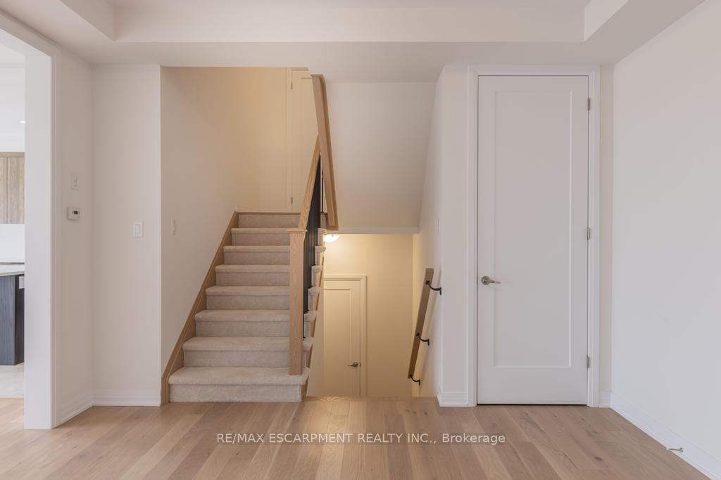 Photo 9 of 19 Blain Drive, Hamilton, Binbrook — HOMEH