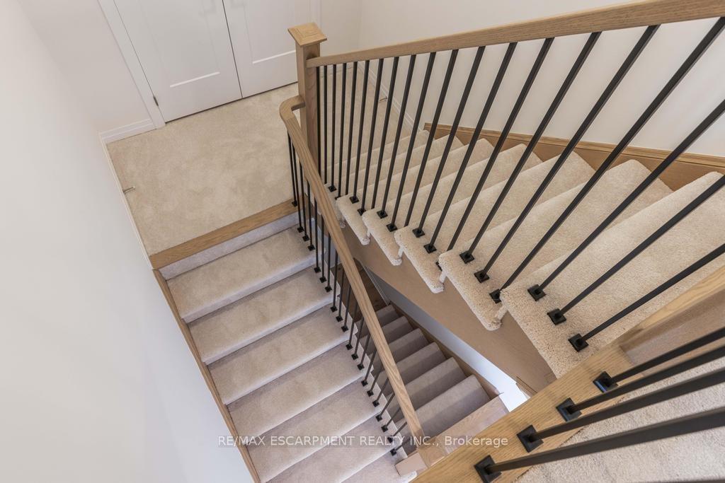 Photo 27 of 19 Blain Drive, Hamilton, Binbrook — HOMEH
