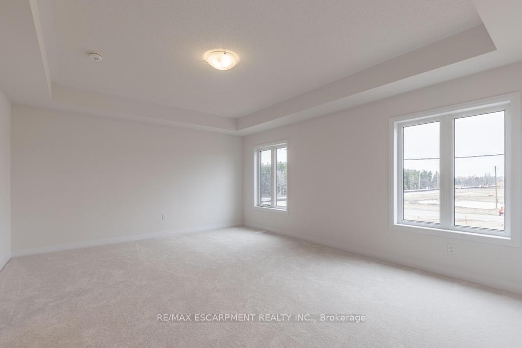 Photo 15 of 19 Blain Drive, Hamilton, Binbrook — HOMEH