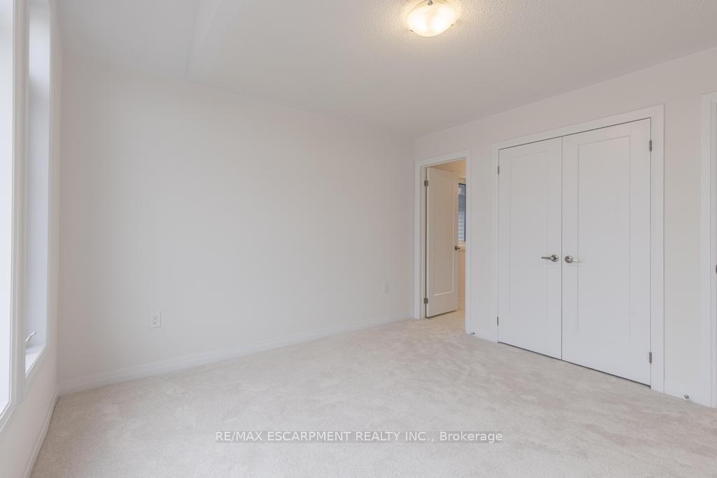 Photo 25 of 19 Blain Drive, Hamilton, Binbrook — HOMEH