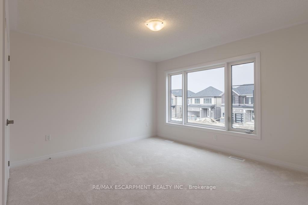 Photo 44 of 19 Blain Drive, Hamilton, Binbrook — HOMEH
