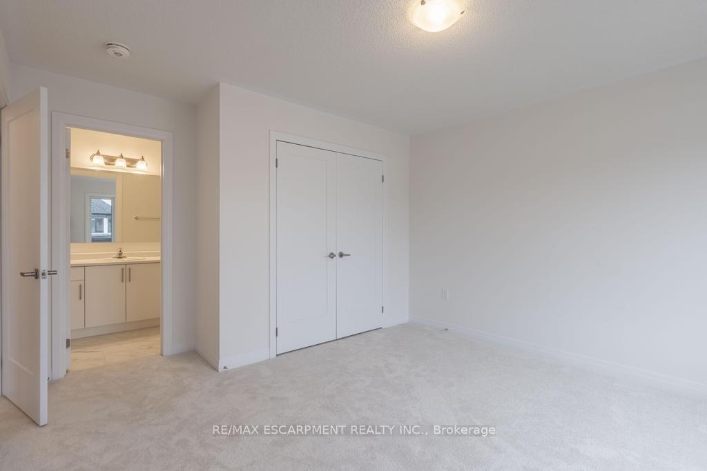 Photo 29 of 19 Blain Drive, Hamilton, Binbrook — HOMEH
