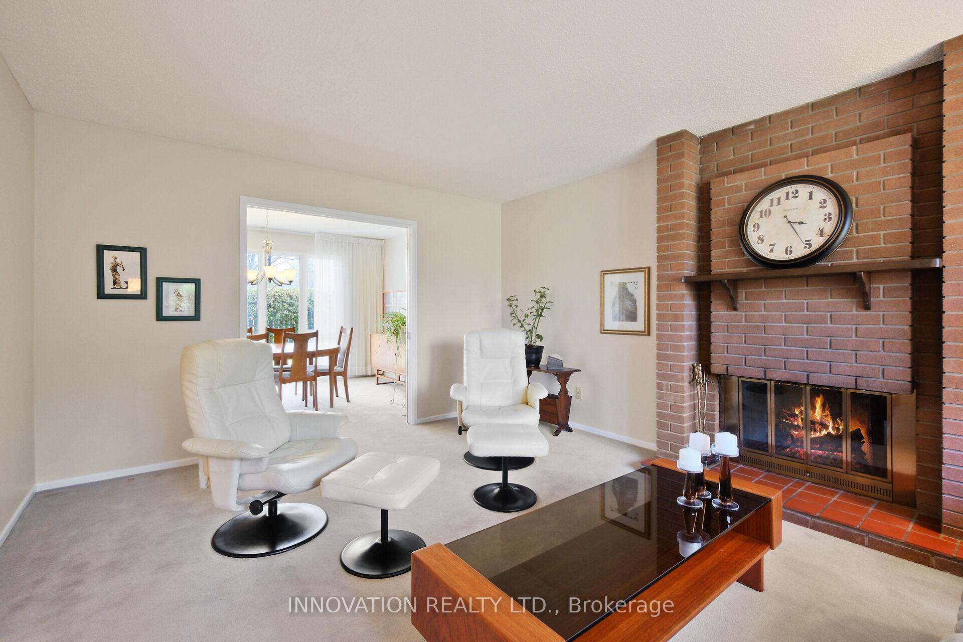 Photo 3 of 12 Selwyn Crescent, Ottawa, Kanata - Beaverbrook — HOMEH