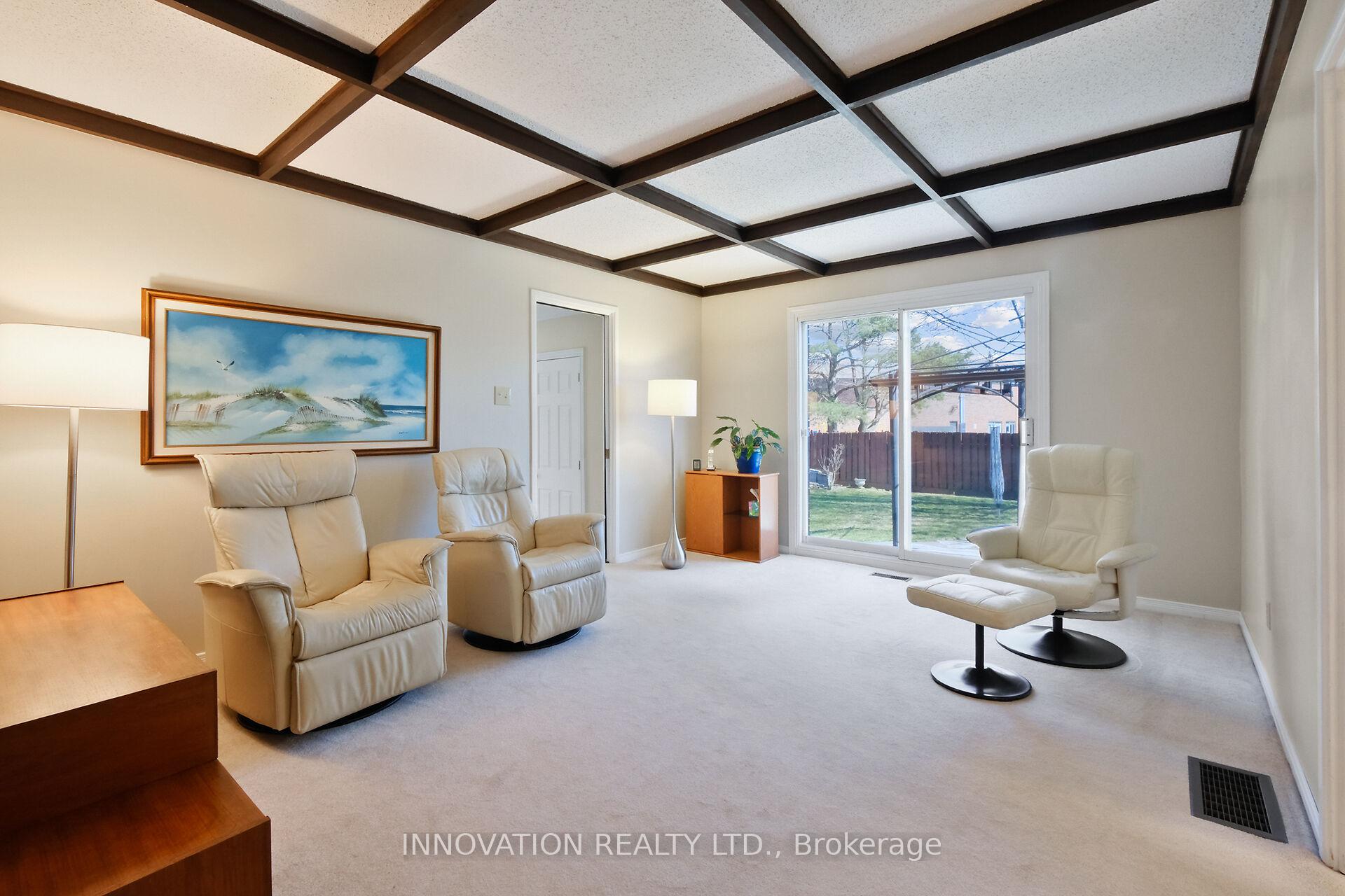 Photo 6 of 12 Selwyn Crescent, Ottawa, Kanata - Beaverbrook — HOMEH