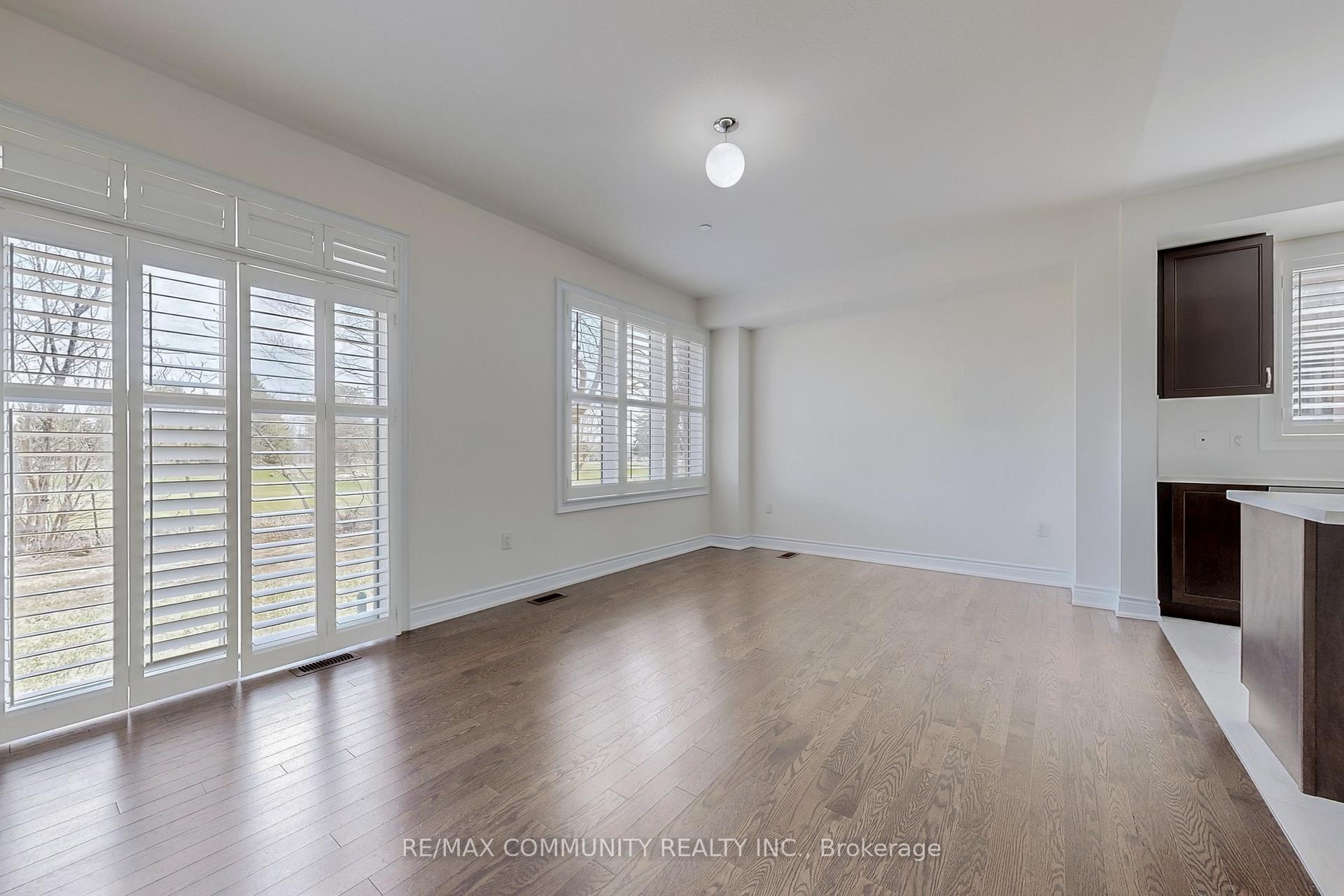 Photo 2 of 33 Erintol Way, Markham, Cedarwood — HOMEH