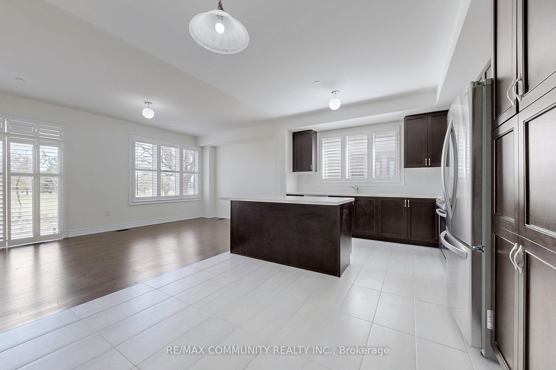 Photo 9 of 33 Erintol Way, Markham, Cedarwood — HOMEH