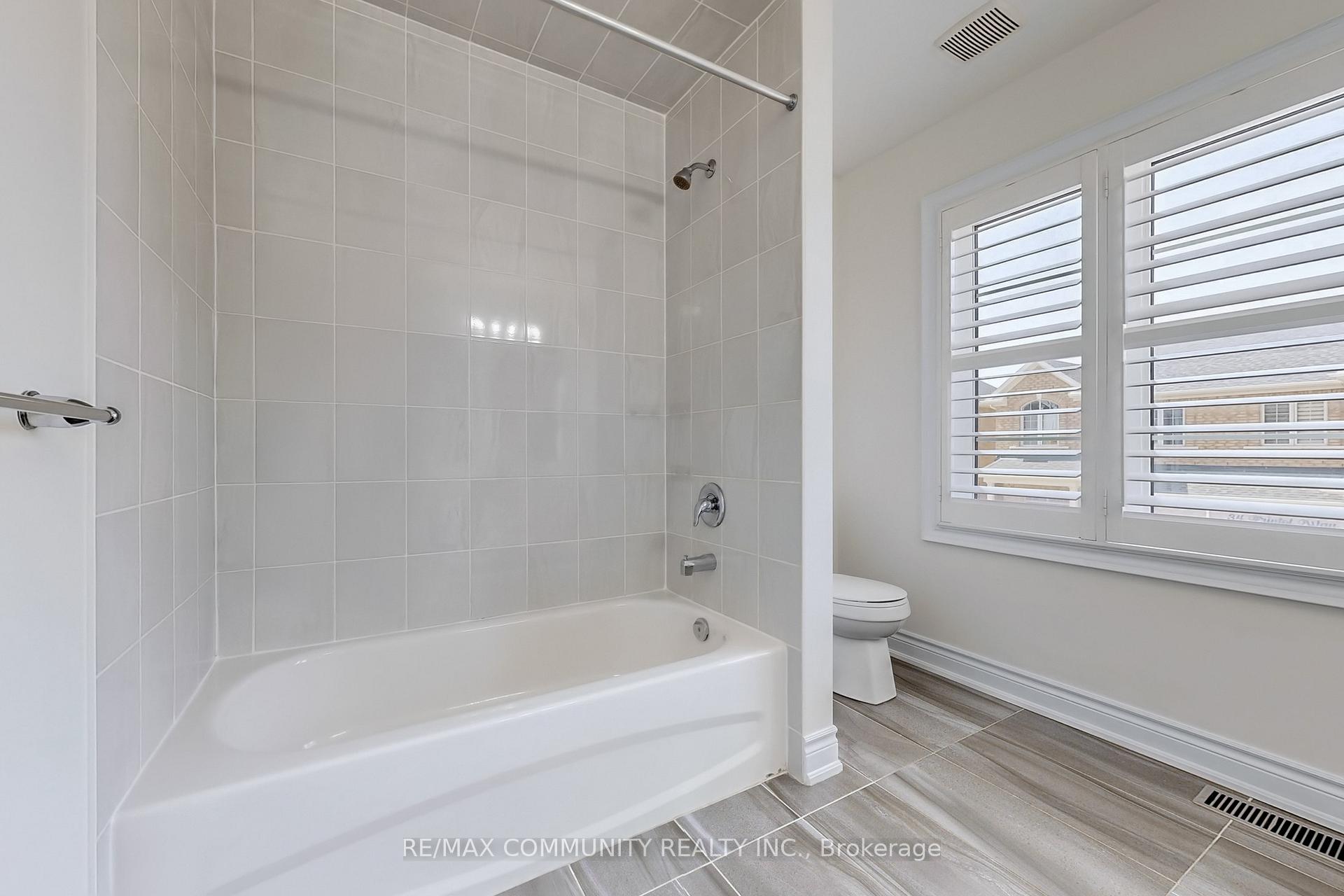 Photo 11 of 33 Erintol Way, Markham, Cedarwood — HOMEH