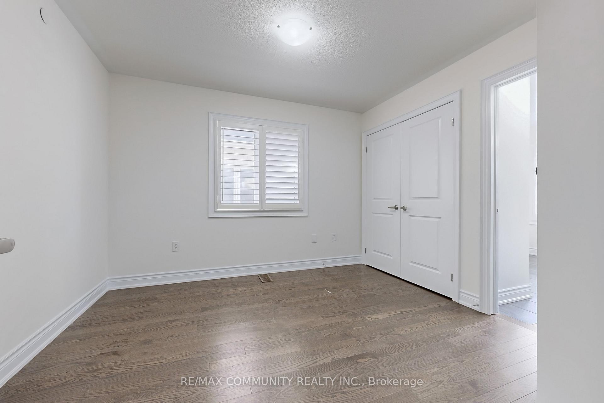 Photo 10 of 33 Erintol Way, Markham, Cedarwood — HOMEH