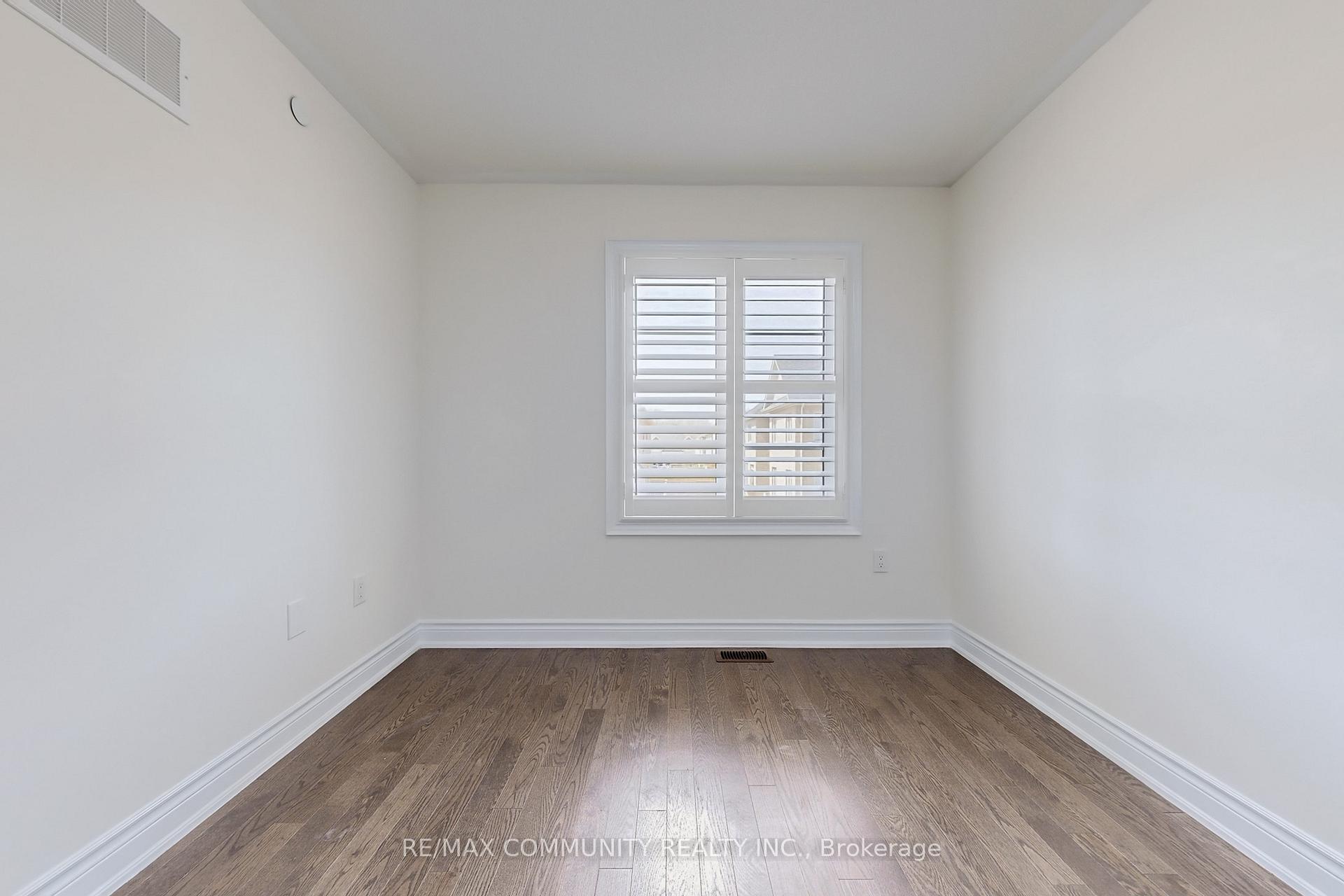 Photo 17 of 33 Erintol Way, Markham, Cedarwood — HOMEH
