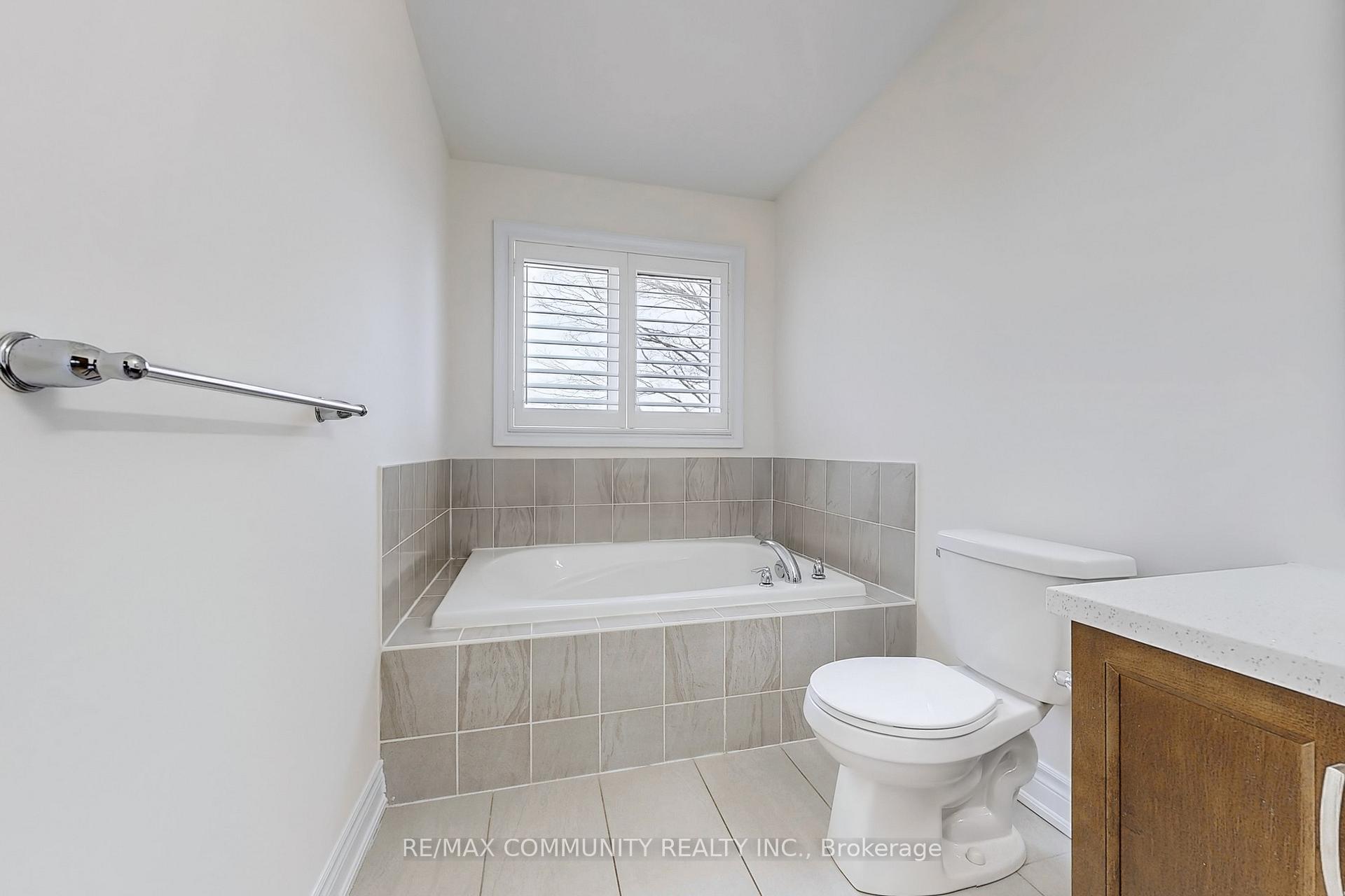 Photo 18 of 33 Erintol Way, Markham, Cedarwood — HOMEH