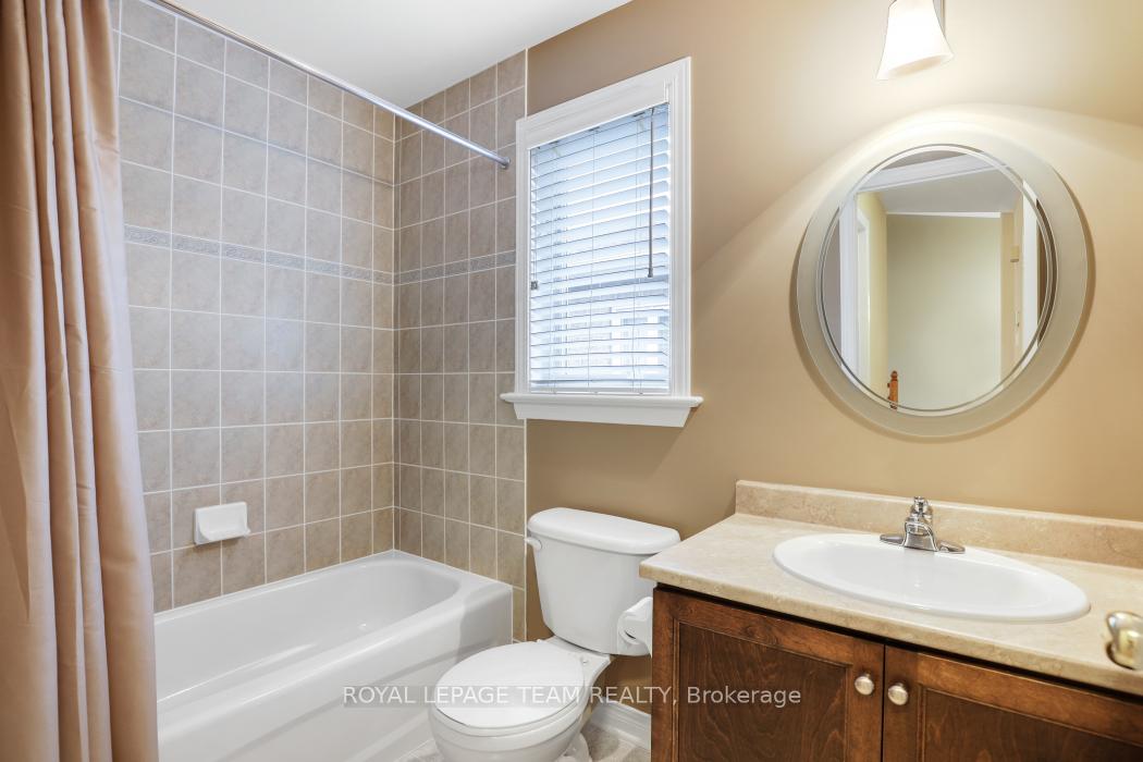 Photo 16 of 4286 Green Gables Lane, Ottawa, Riverside South/Gloucester Glen — HOMEH