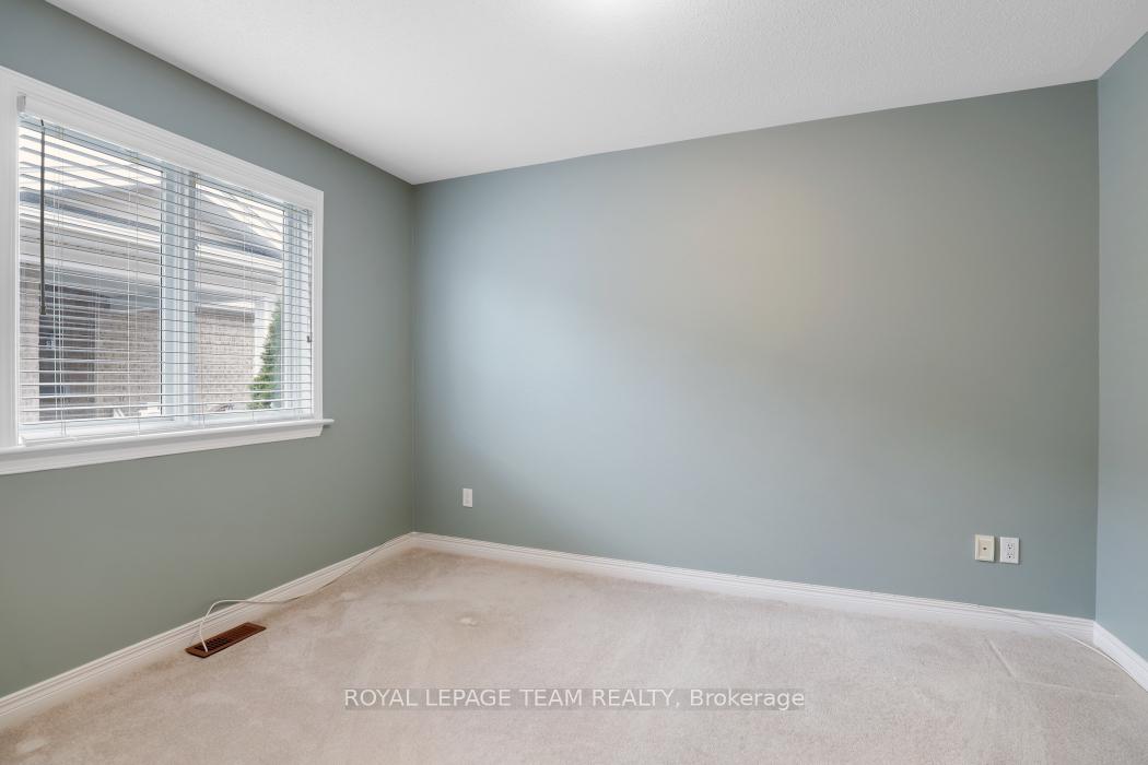 Photo 12 of 4286 Green Gables Lane, Ottawa, Riverside South/Gloucester Glen — HOMEH