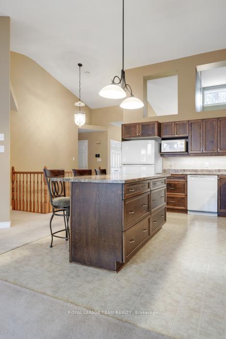 Photo 2 of 4286 Green Gables Lane, Ottawa, Riverside South/Gloucester Glen — HOMEH