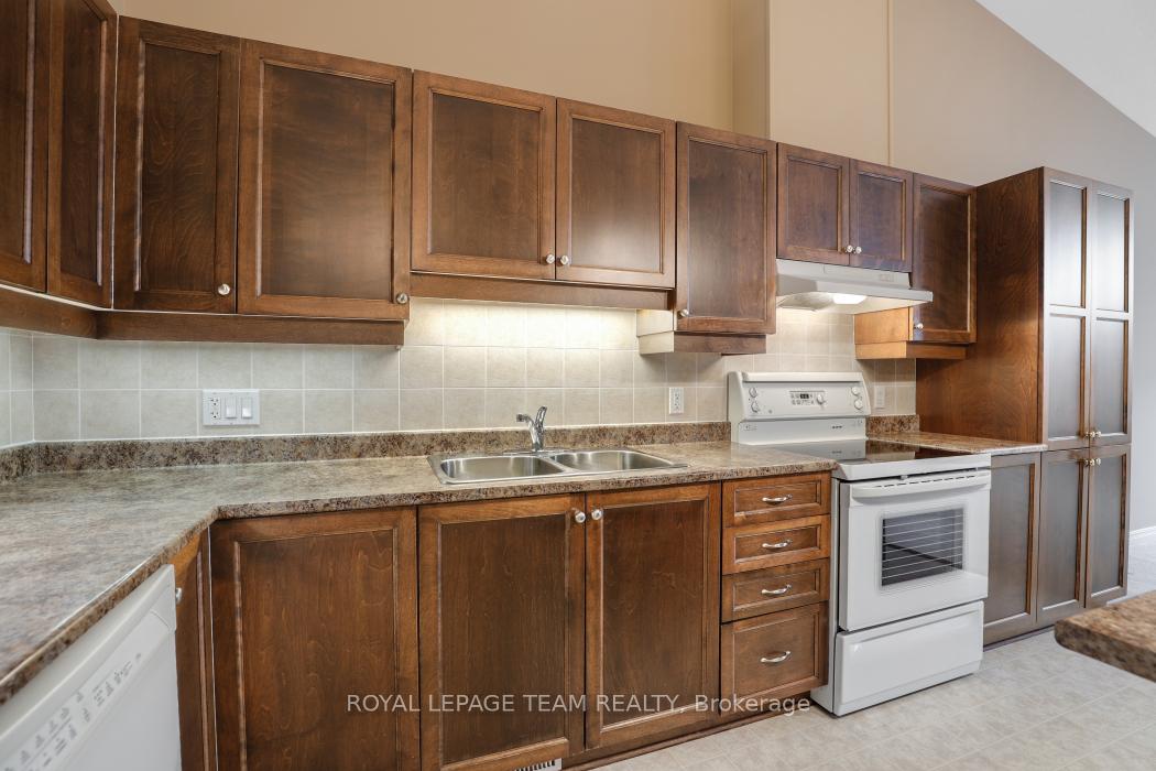 Photo 17 of 4286 Green Gables Lane, Ottawa, Riverside South/Gloucester Glen — HOMEH