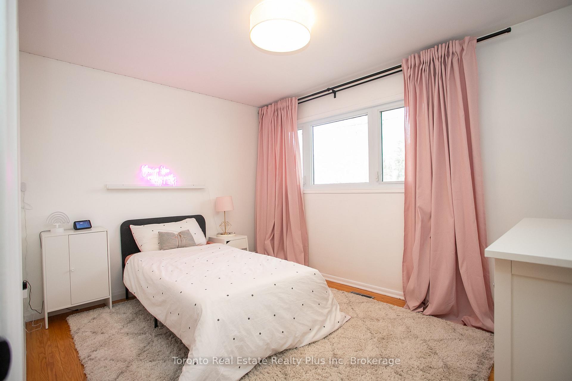 Photo 13 of 50 Tadcaster Place, Sault Ste Marie, West — HOMEH