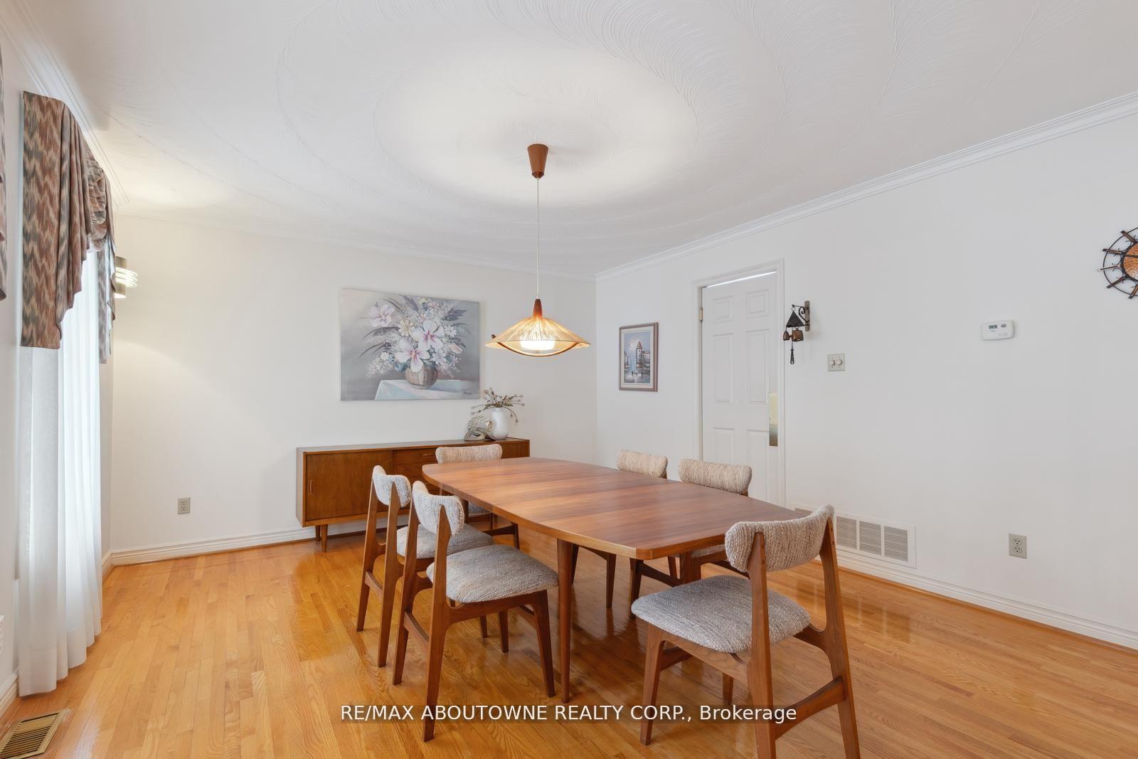 Photo 17 of 22 Matson Drive, Caledon, Palgrave — HOMEH