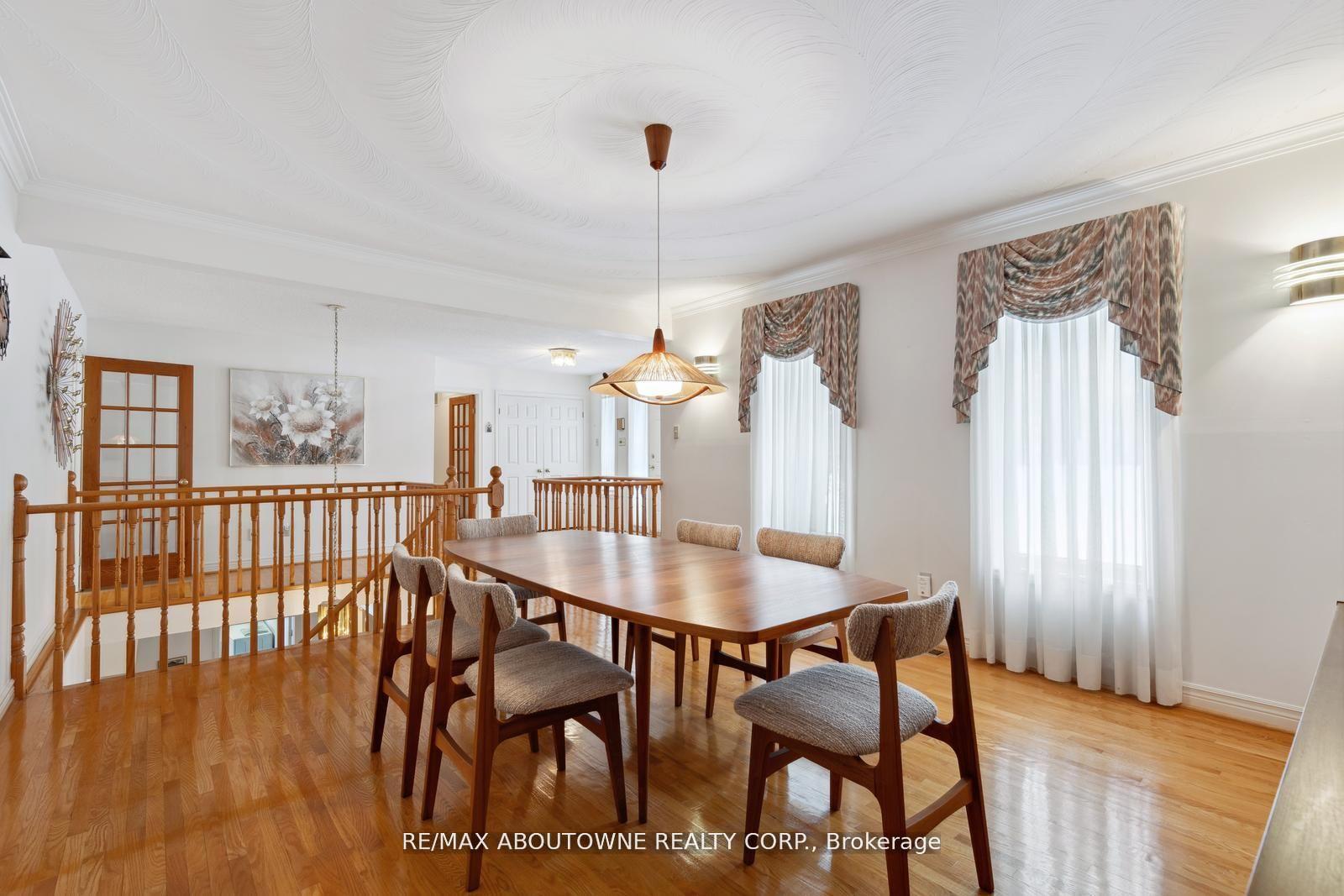 Photo 5 of 22 Matson Drive, Caledon, Palgrave — HOMEH