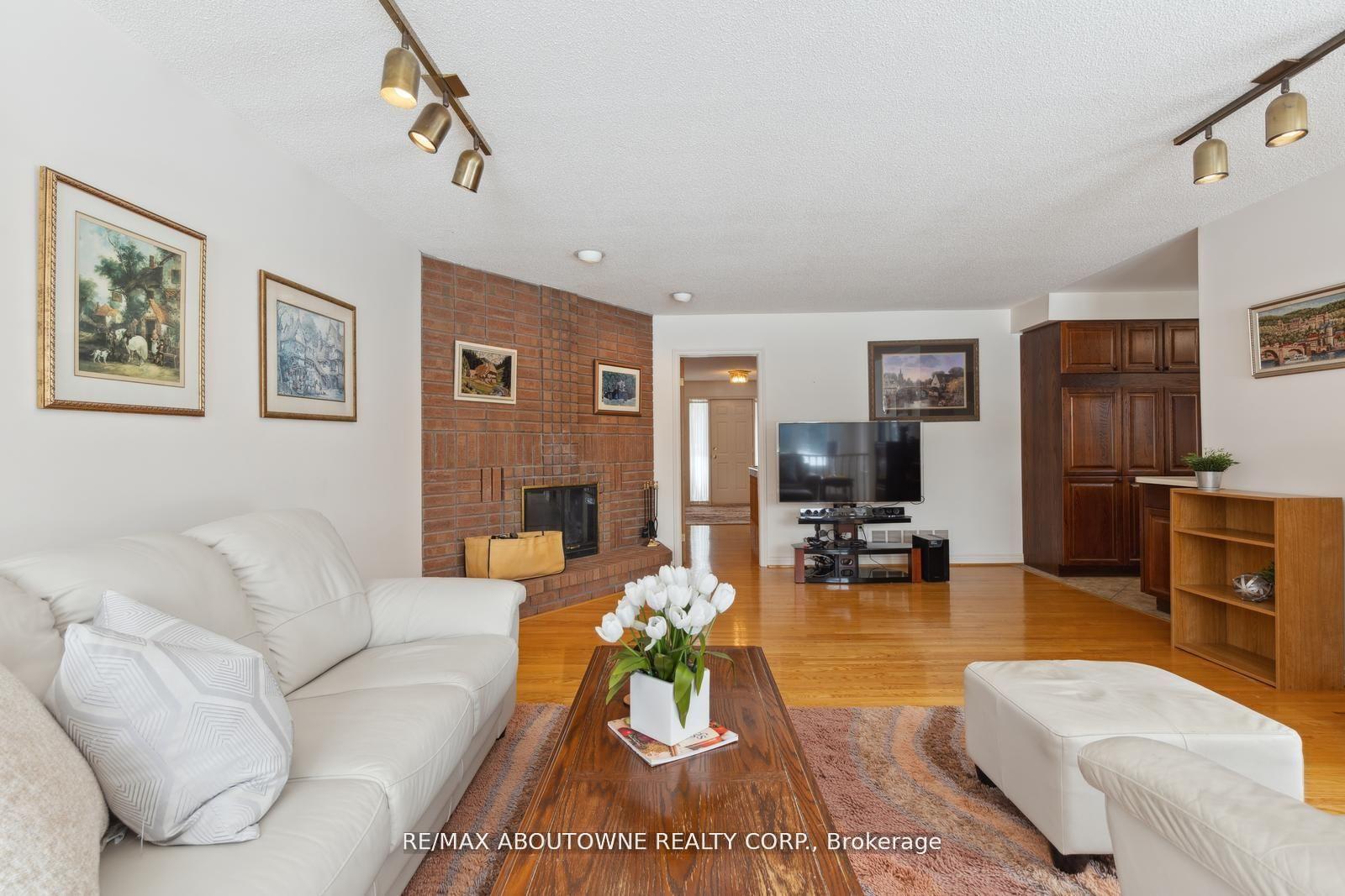 Photo 20 of 22 Matson Drive, Caledon, Palgrave — HOMEH