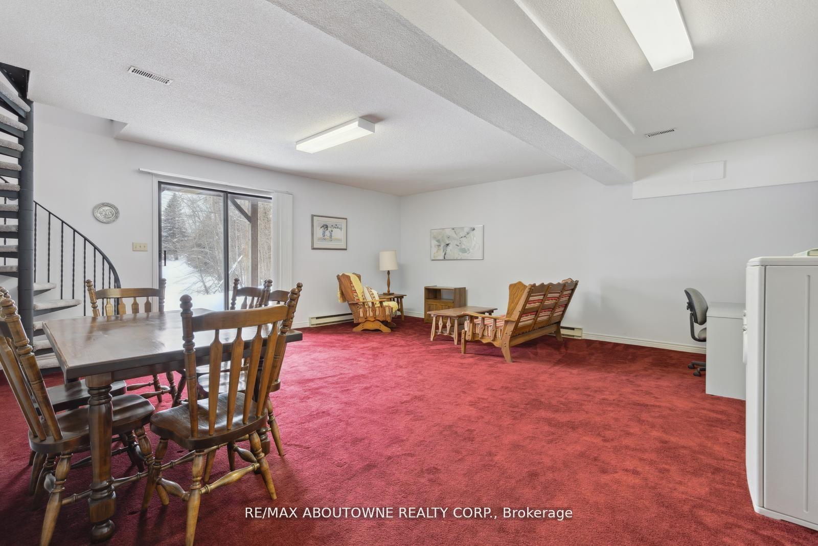 Photo 23 of 22 Matson Drive, Caledon, Palgrave — HOMEH