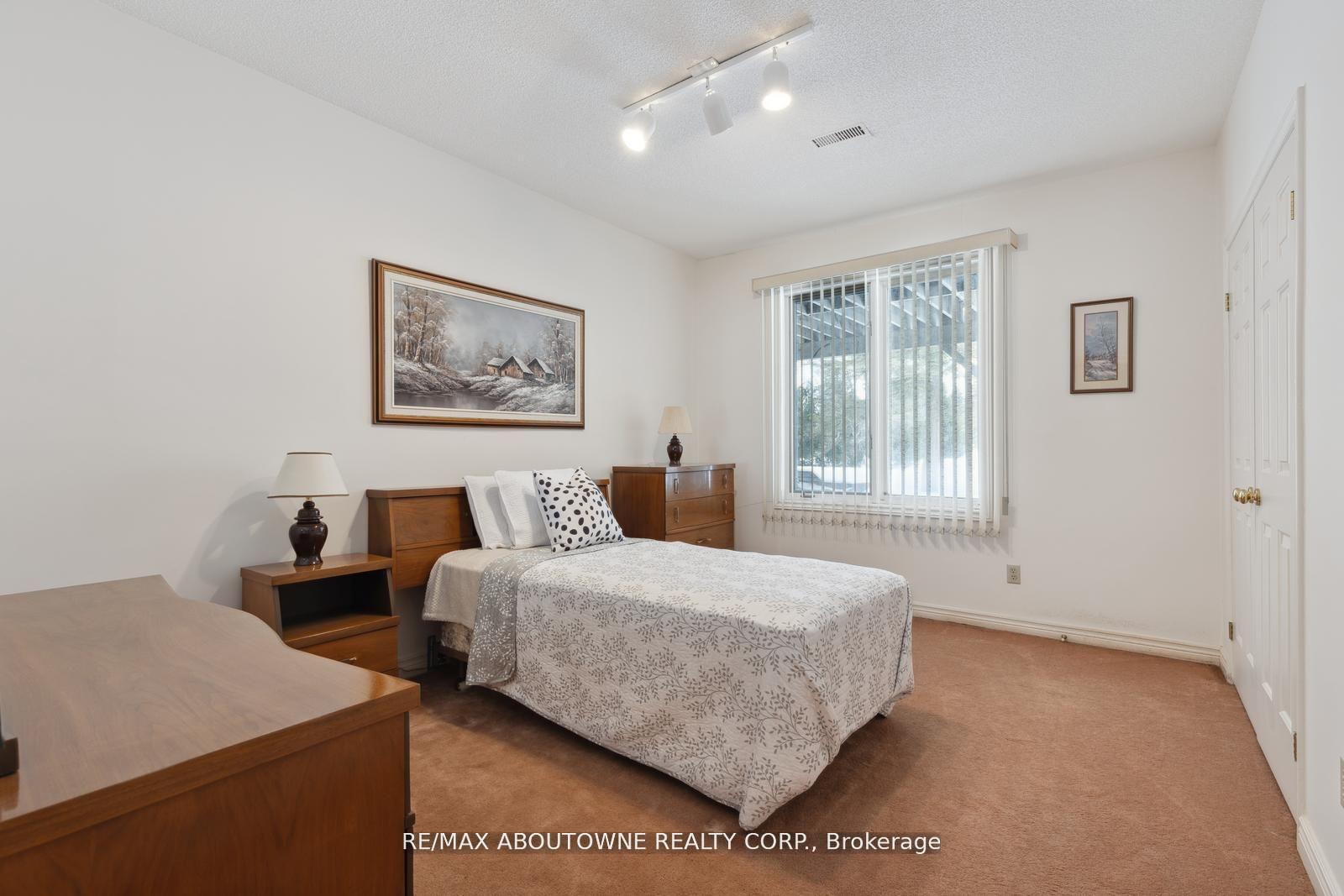Photo 25 of 22 Matson Drive, Caledon, Palgrave — HOMEH