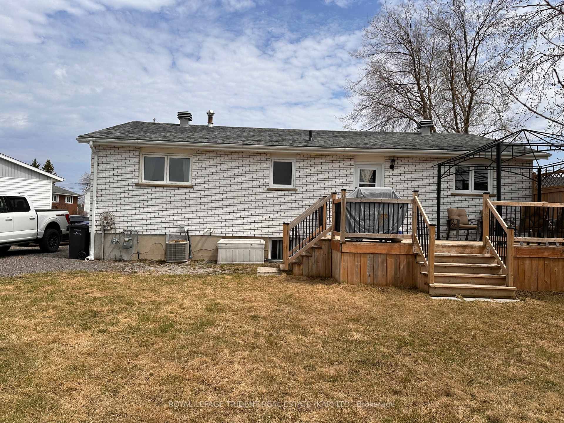 Photo 36 of 9 Hudson Place, Kapuskasing — HOMEH