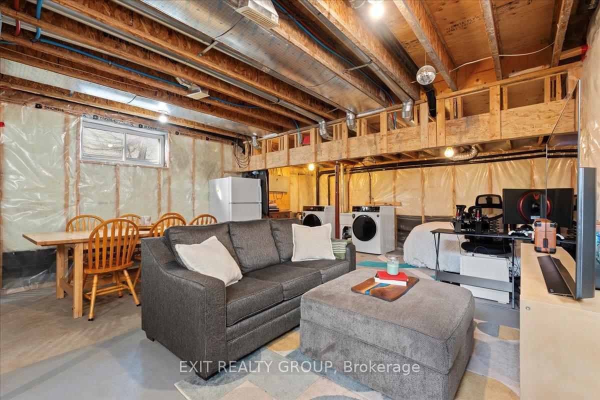 Photo 21 of 162 West Street, Quinte West, Murray Ward — HOMEH