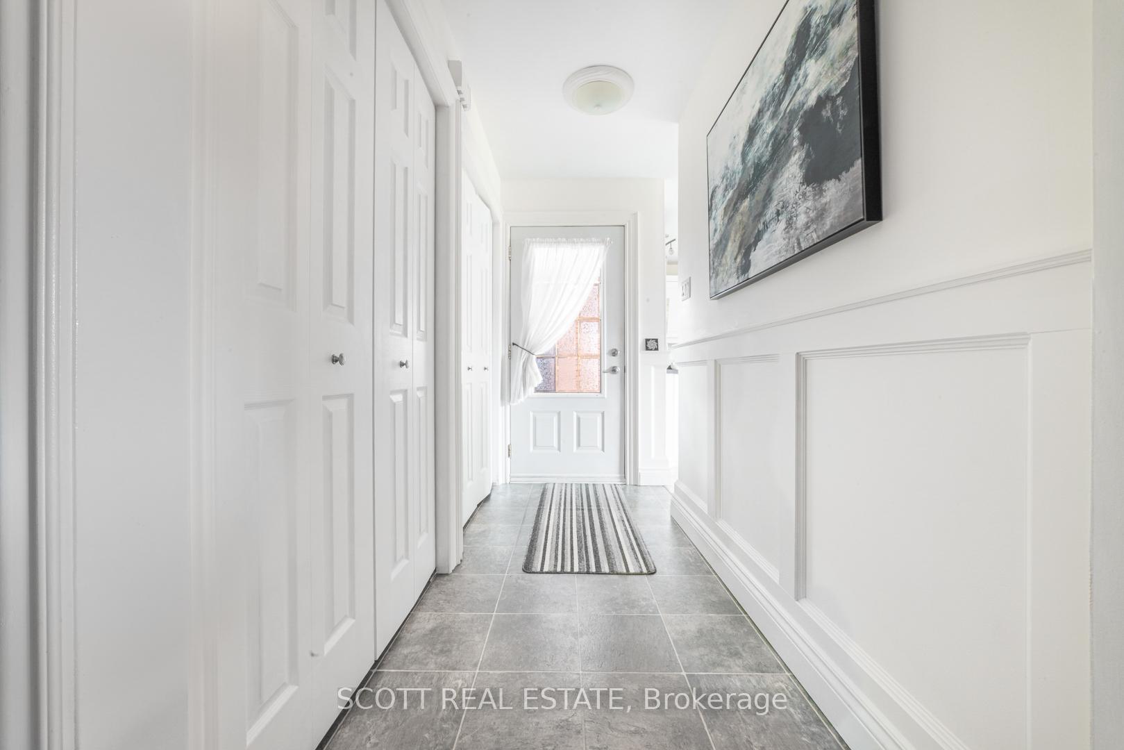 Photo 2 of 404 Broadview Drive, Pembroke — HOMEH