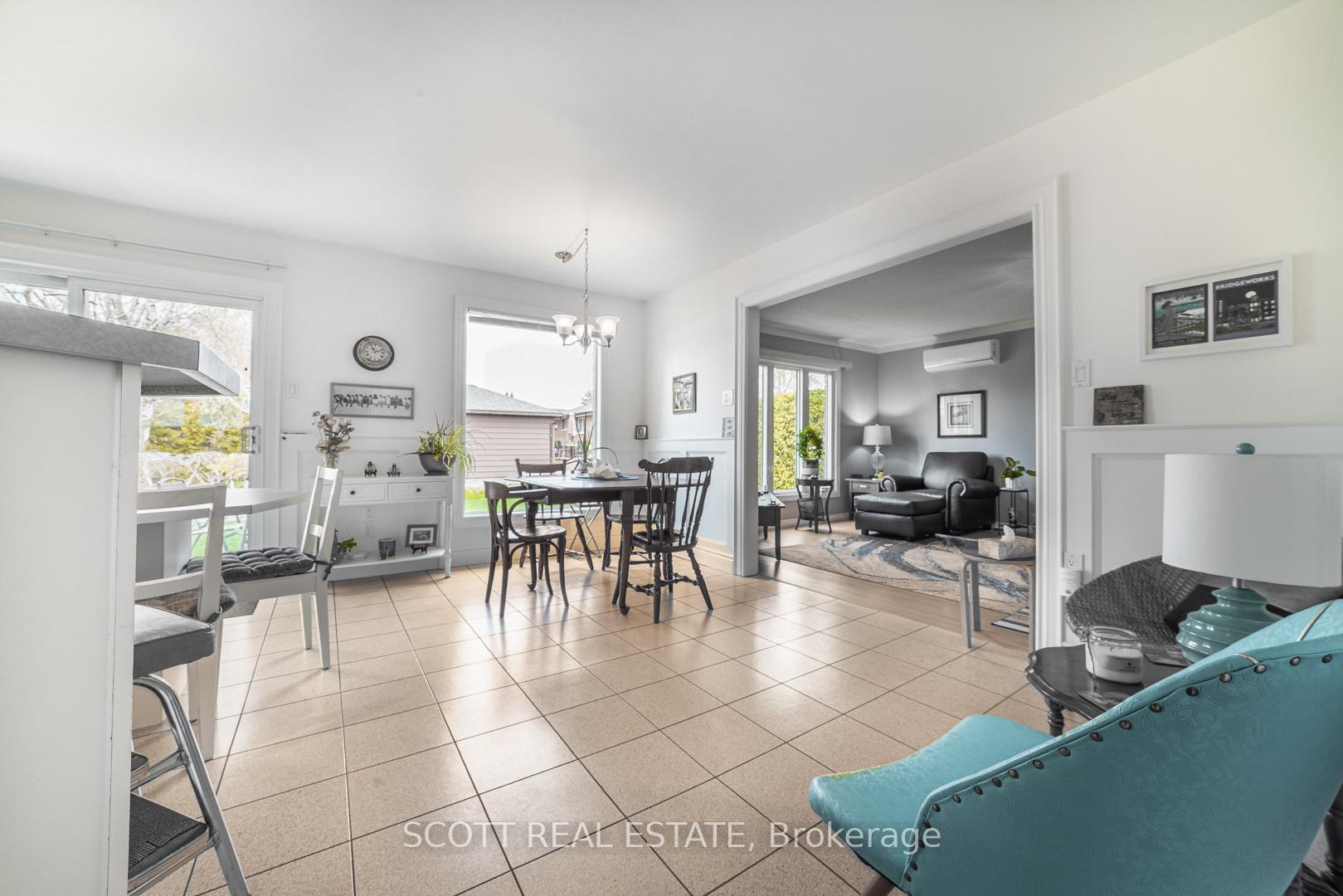 Photo 3 of 404 Broadview Drive, Pembroke — HOMEH