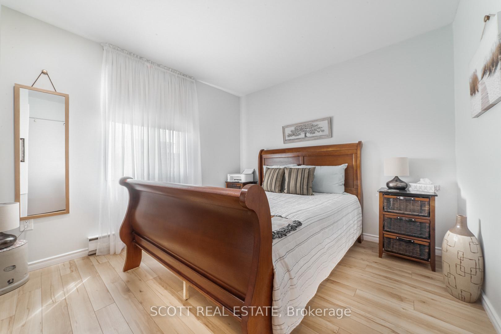 Photo 9 of 404 Broadview Drive, Pembroke — HOMEH
