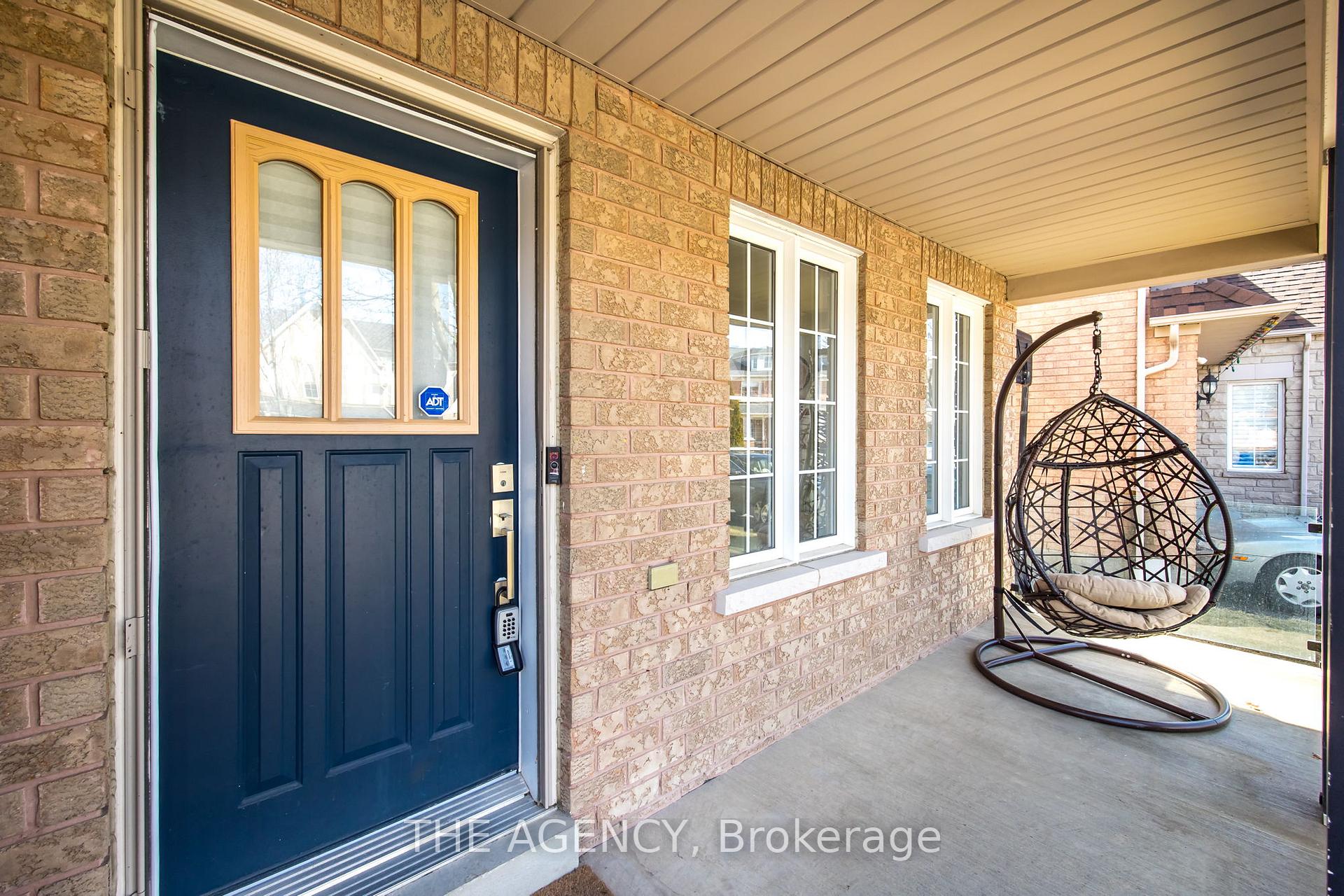 Photo 2 of 15 Grainger Crescent, Ajax, Northwest Ajax — HOMEH