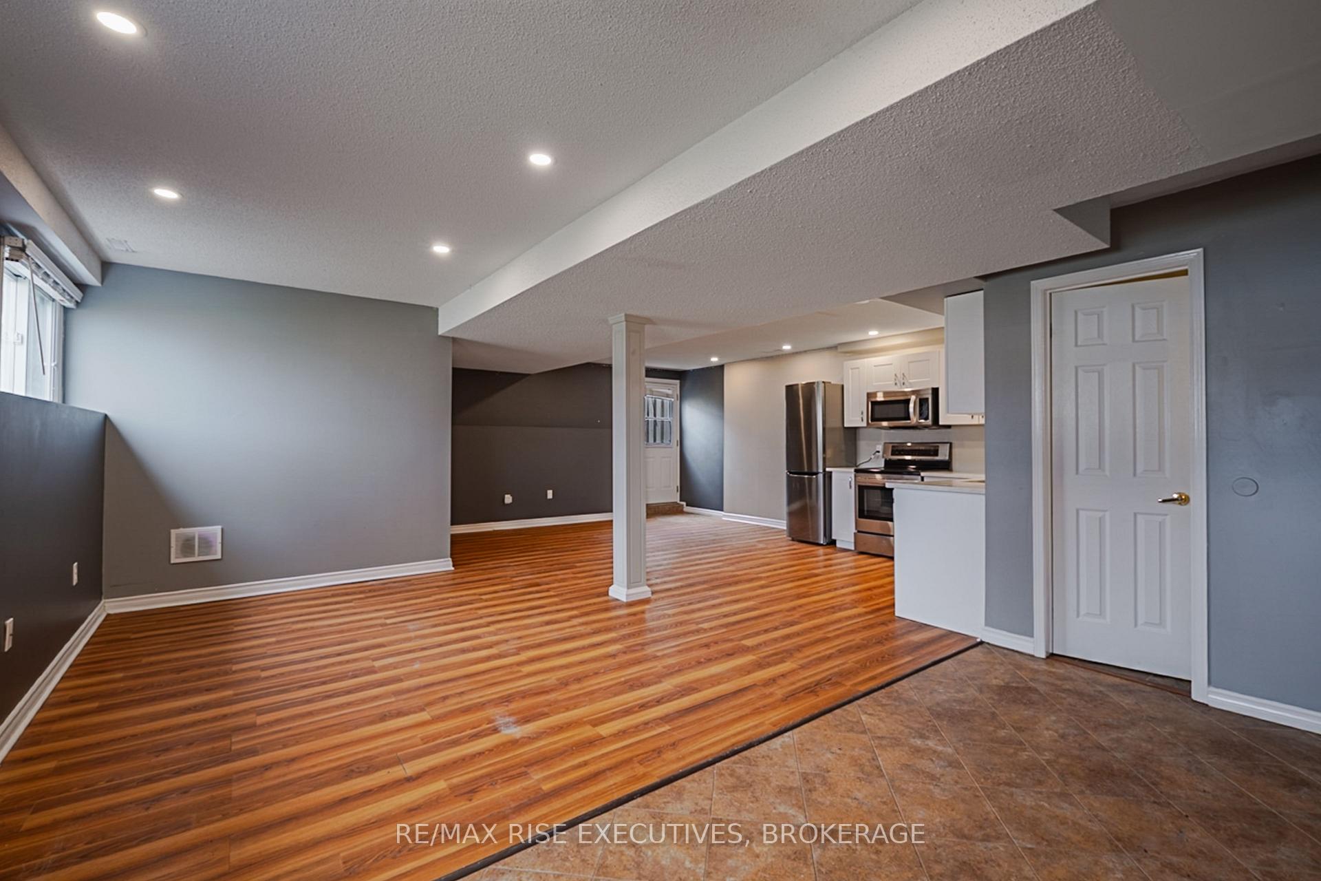 Photo 16 of 663 Barnsley Crescent E, Kingston, City Southwest — HOMEH
