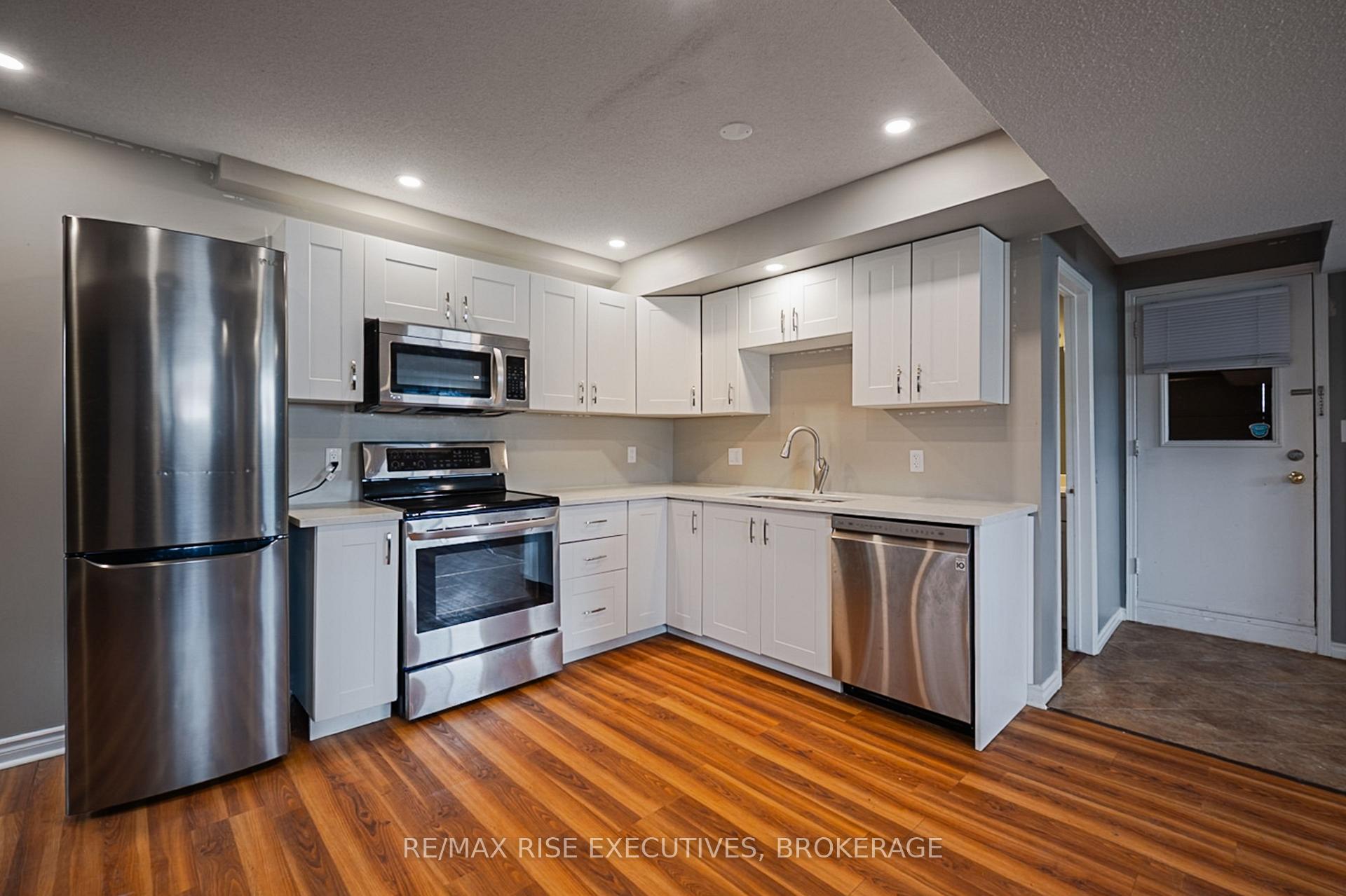 Photo 27 of 663 Barnsley Crescent E, Kingston, City Southwest — HOMEH