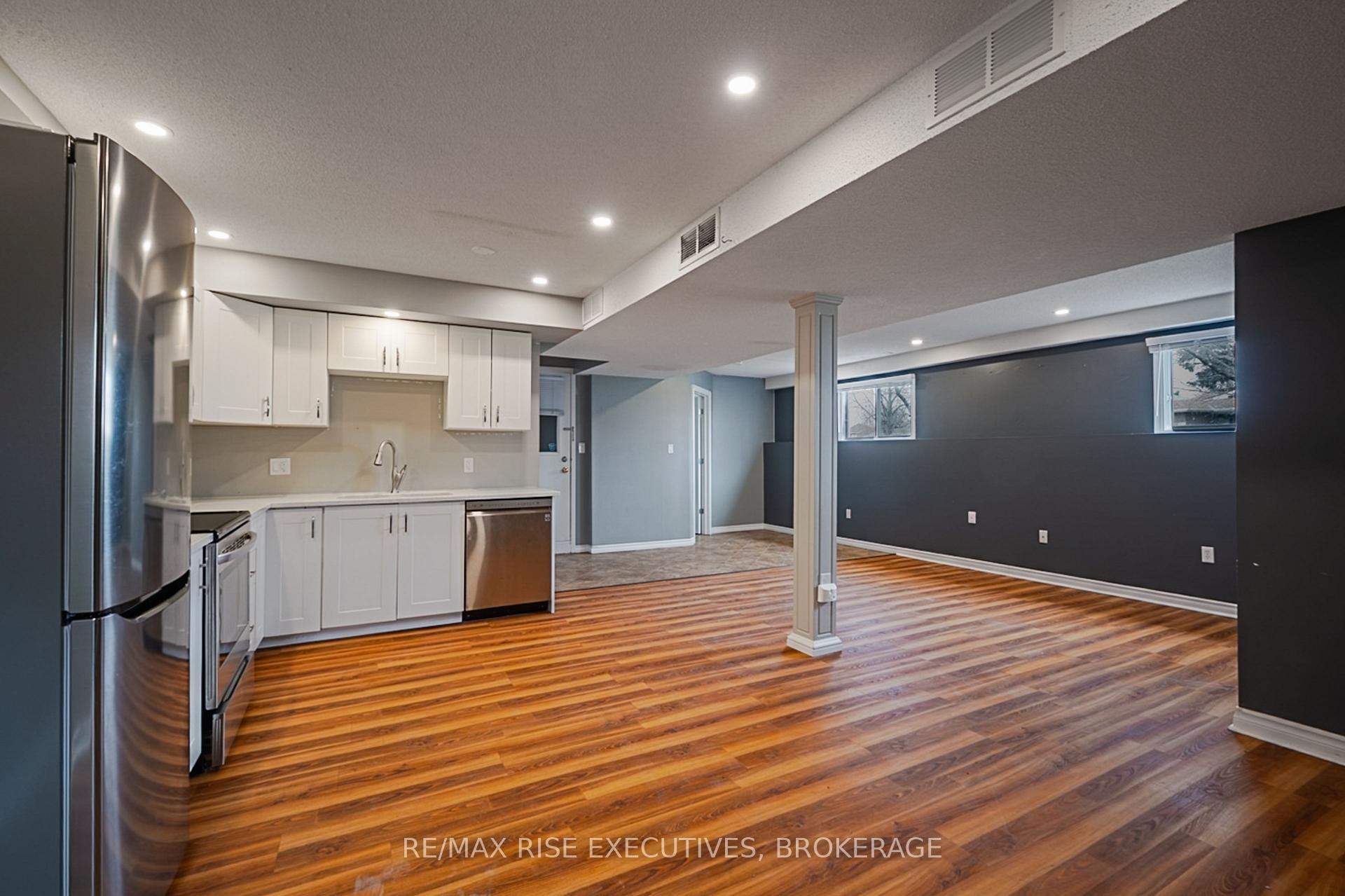 Photo 21 of 663 Barnsley Crescent E, Kingston, City Southwest — HOMEH