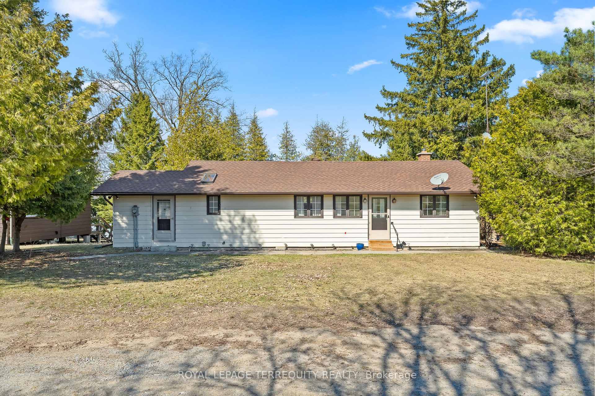 Photo 4 of 137 Lake Road, Cramahe, Colborne — HOMEH