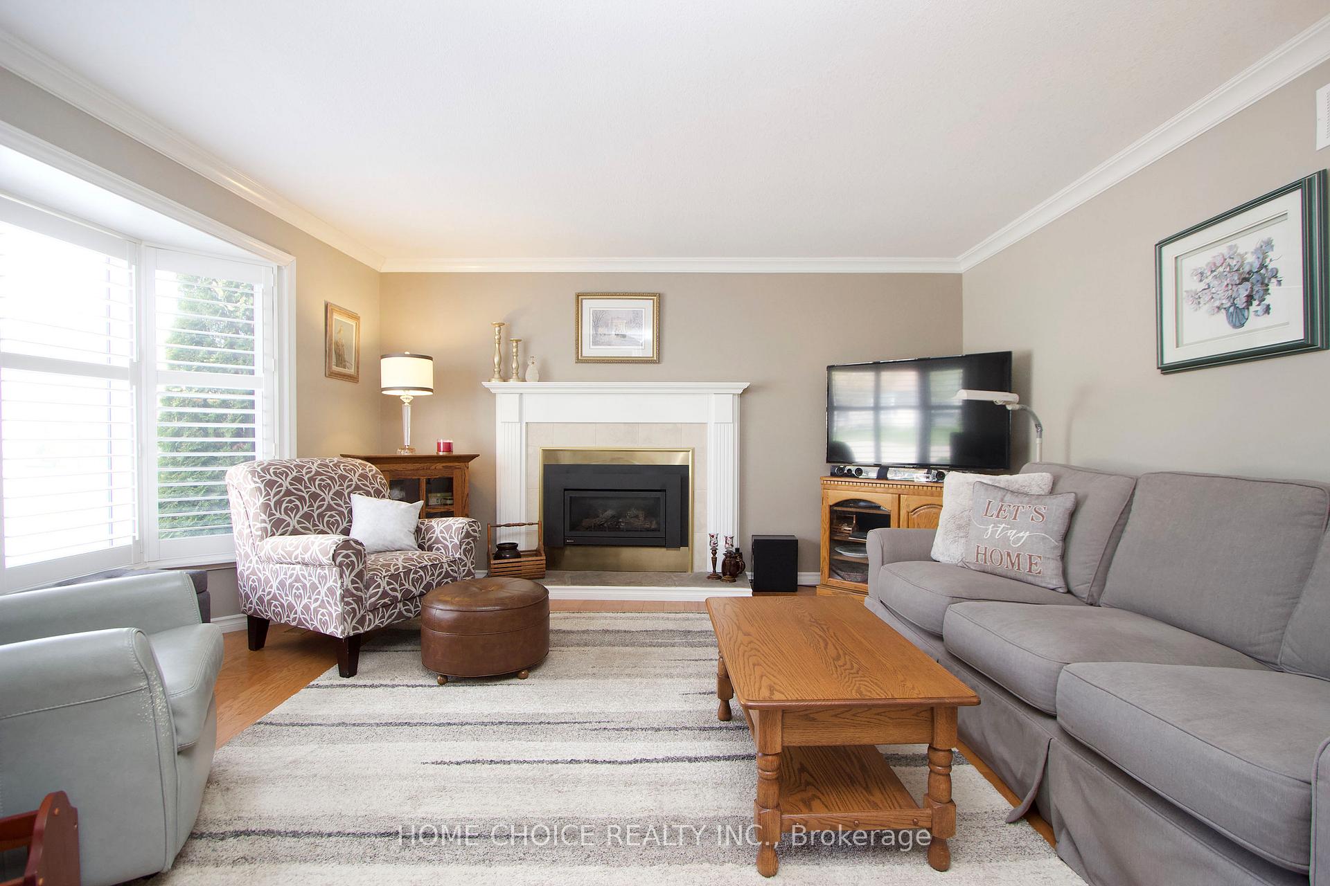 Photo 12 of 101 The Cove Road, Clarington, Newcastle — HOMEH