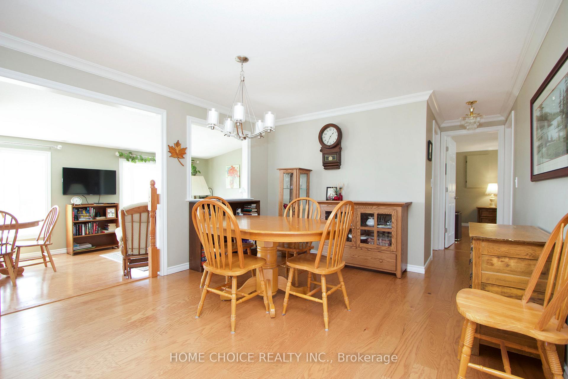 Photo 2 of 101 The Cove Road, Clarington, Newcastle — HOMEH