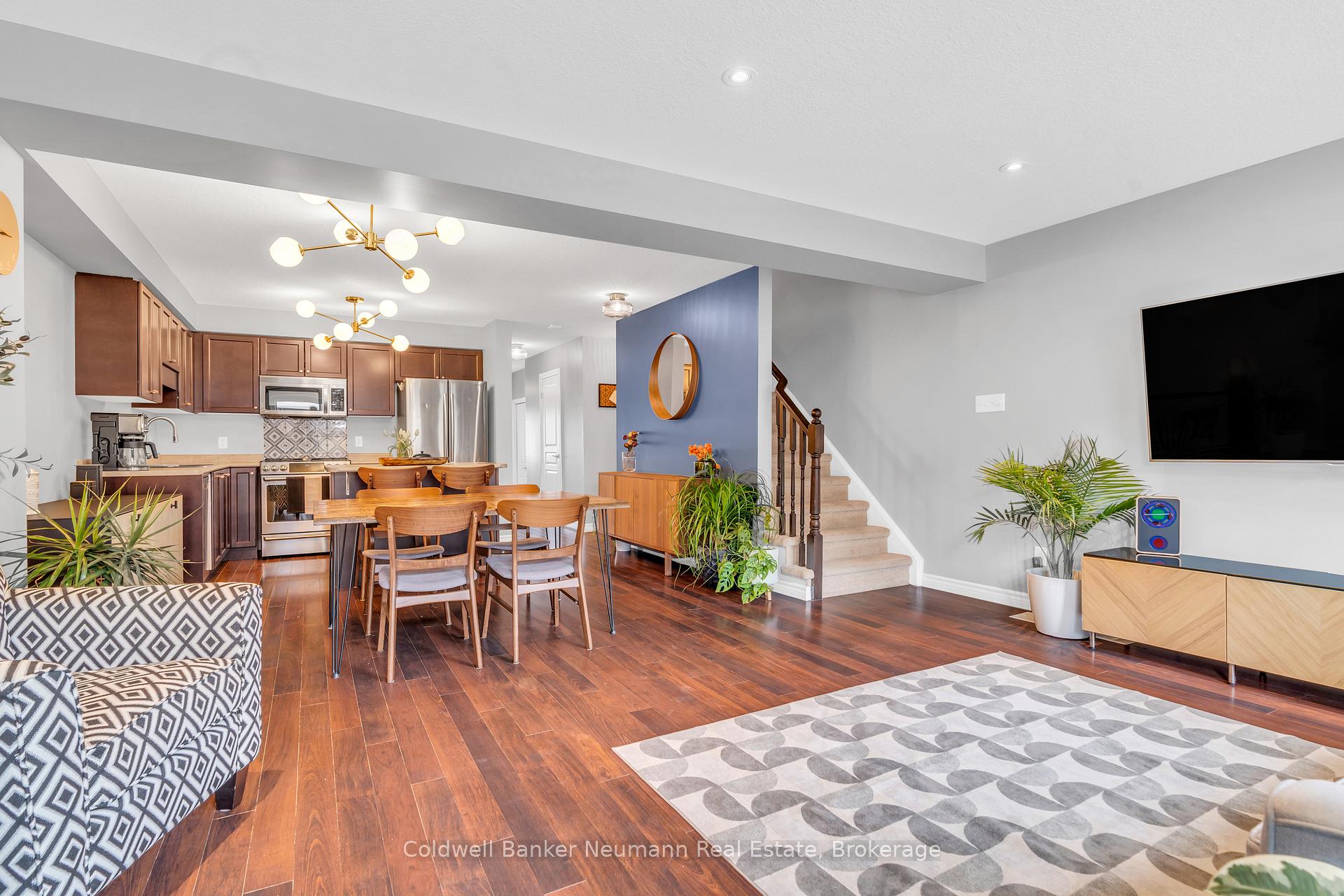 Photo 17 of 28 Renfrew Street, Kitchener — HOMEH