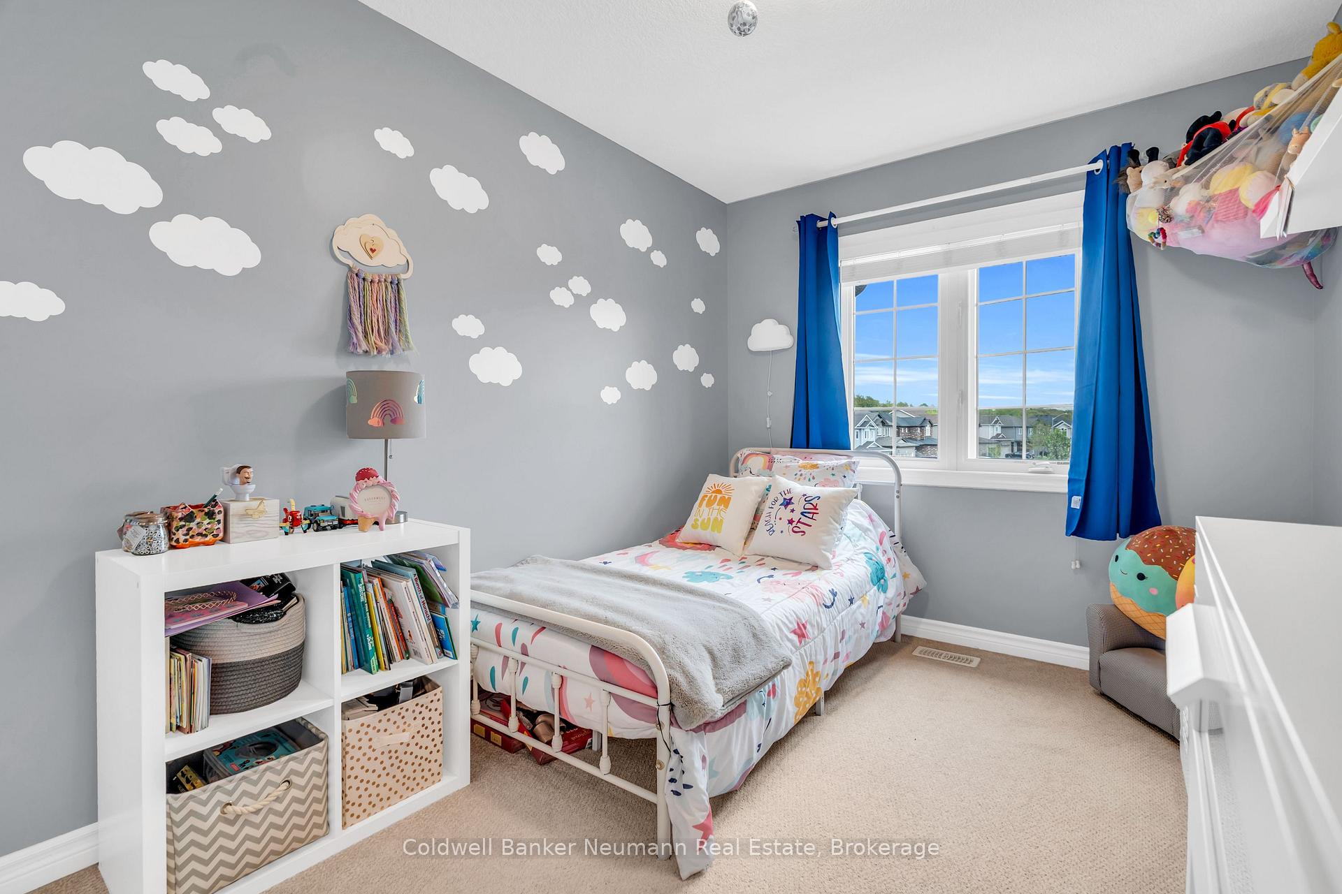 Photo 12 of 28 Renfrew Street, Kitchener — HOMEH