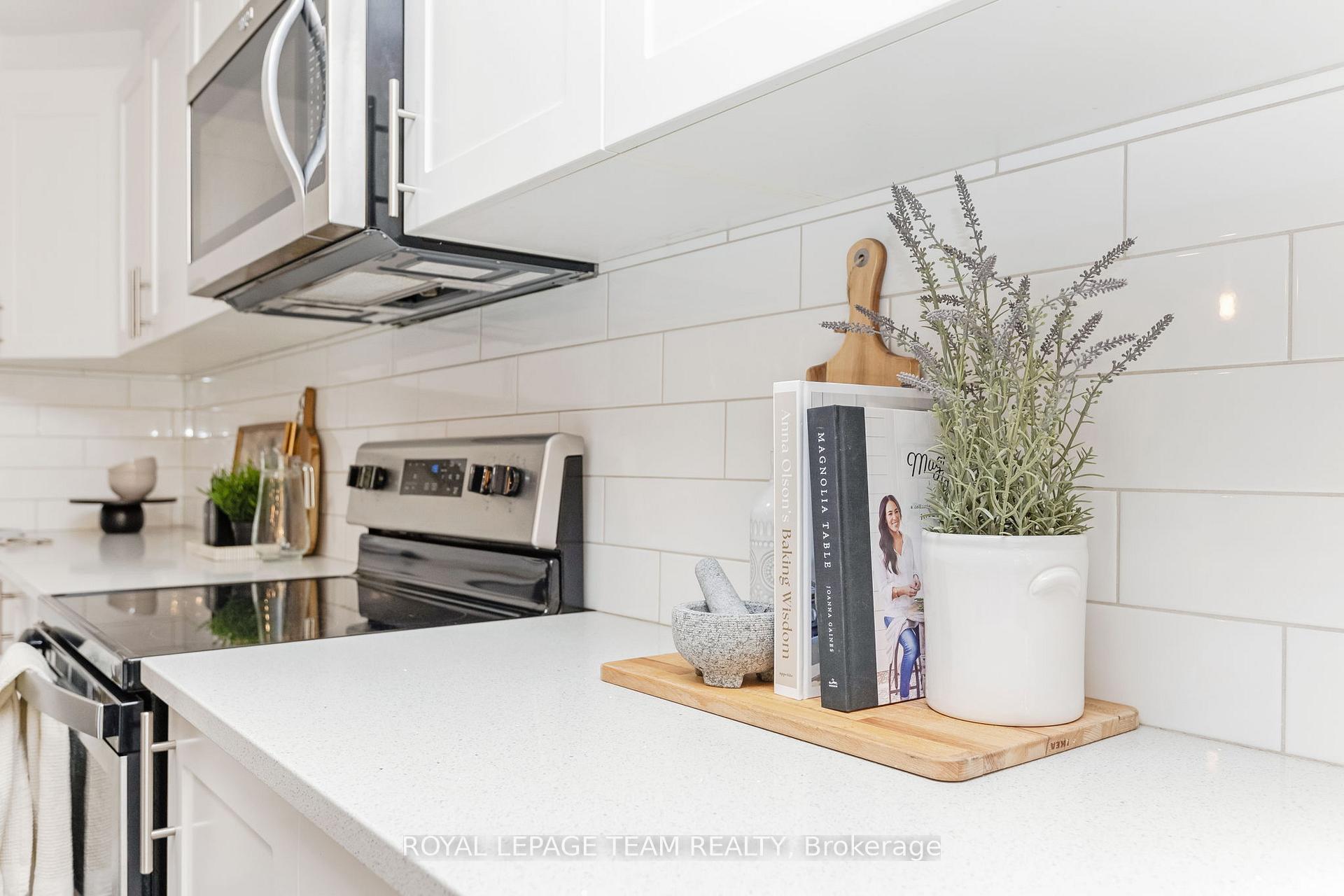 Photo 16 of 523 Parade Drive, Ottawa, Stittsville (South) — HOMEH