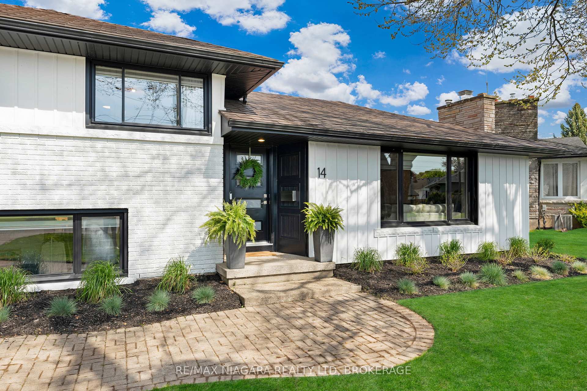 Photo 8 of 14 Mackie Street, St. Catharines, Port Dalhousie — HOMEH