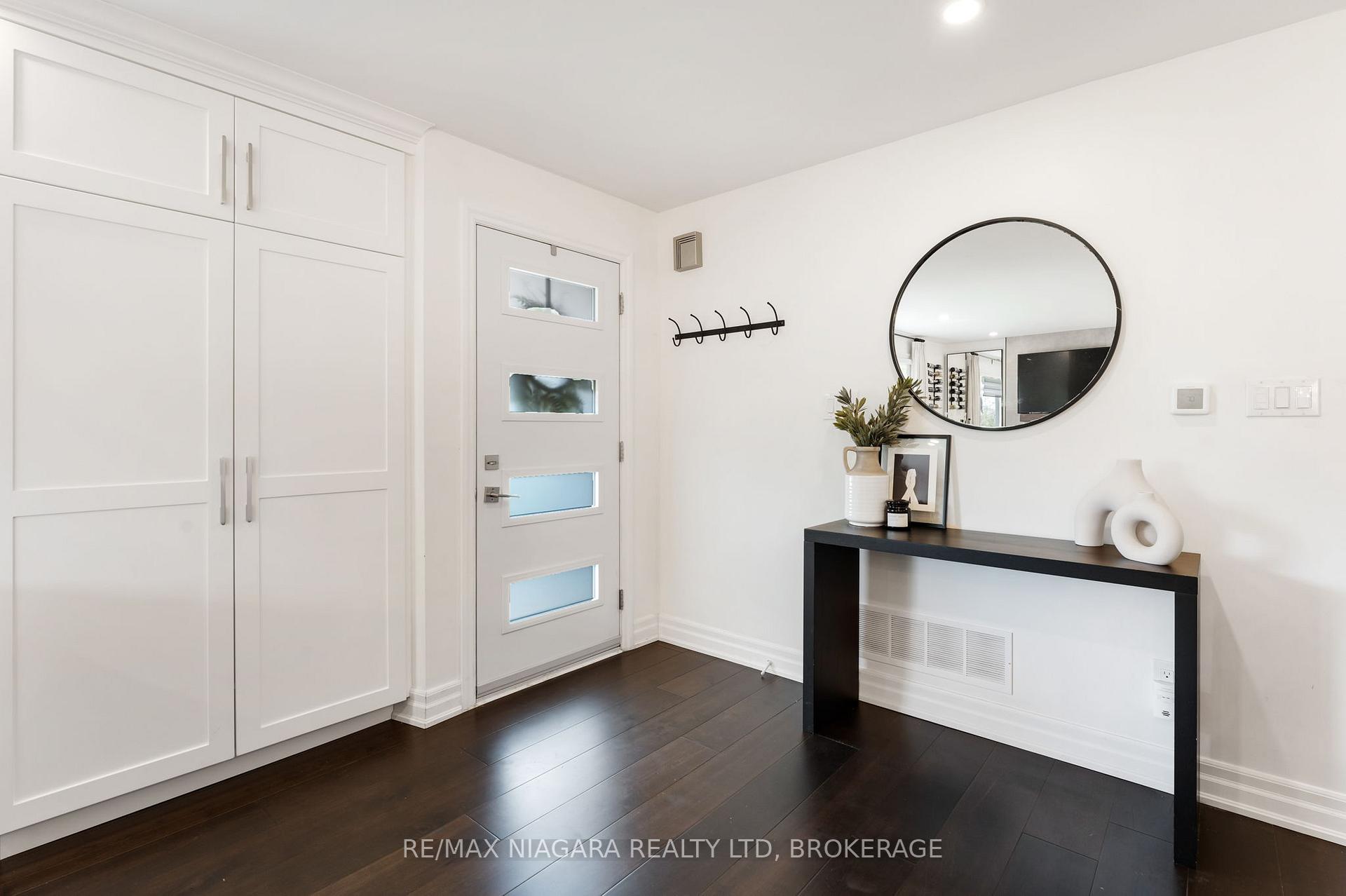 Photo 2 of 14 Mackie Street, St. Catharines, Port Dalhousie — HOMEH